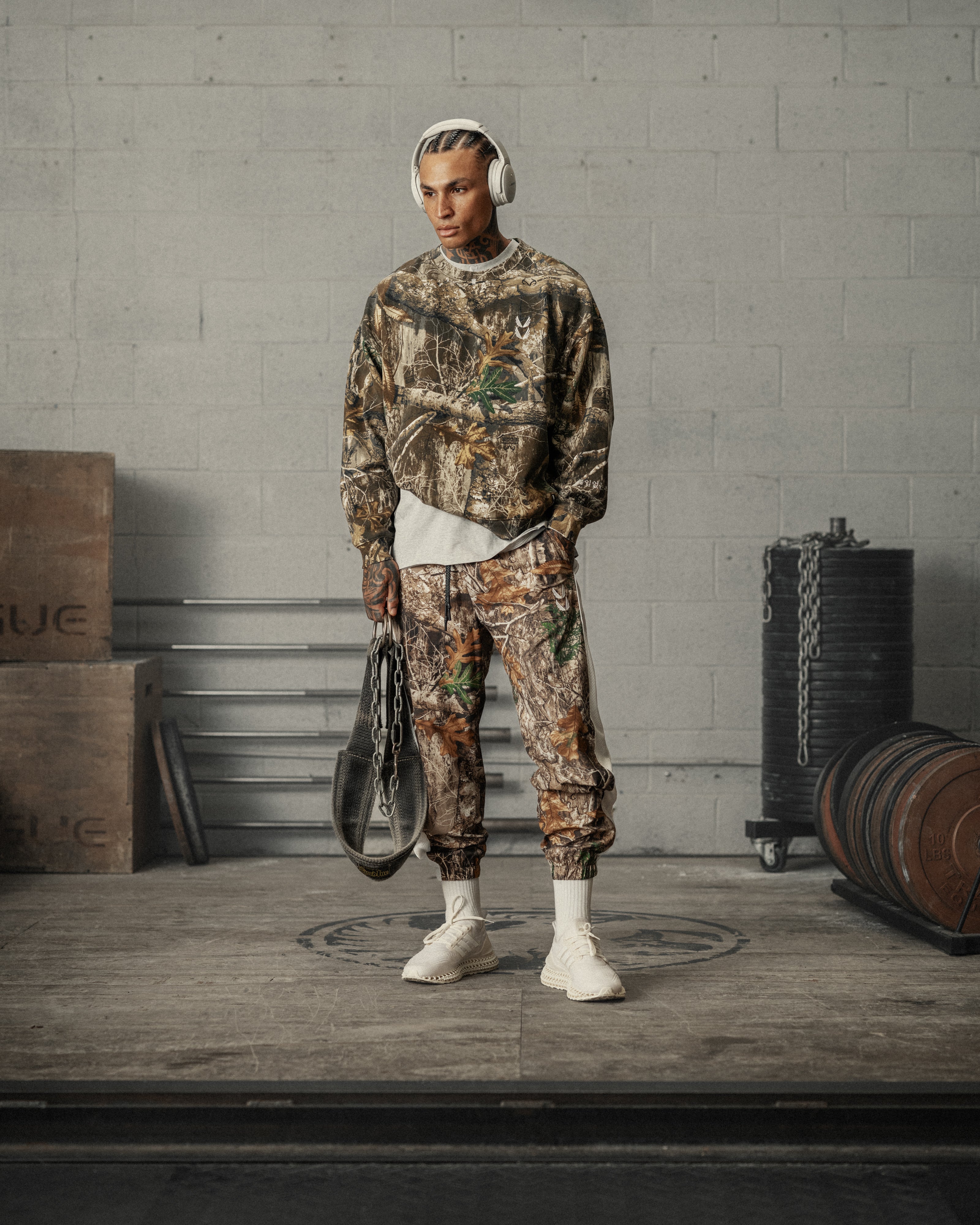 0843. Tech Essential™ Distressed Full Zip Hoodie - Realtree® Camo Tra –  ASRV
