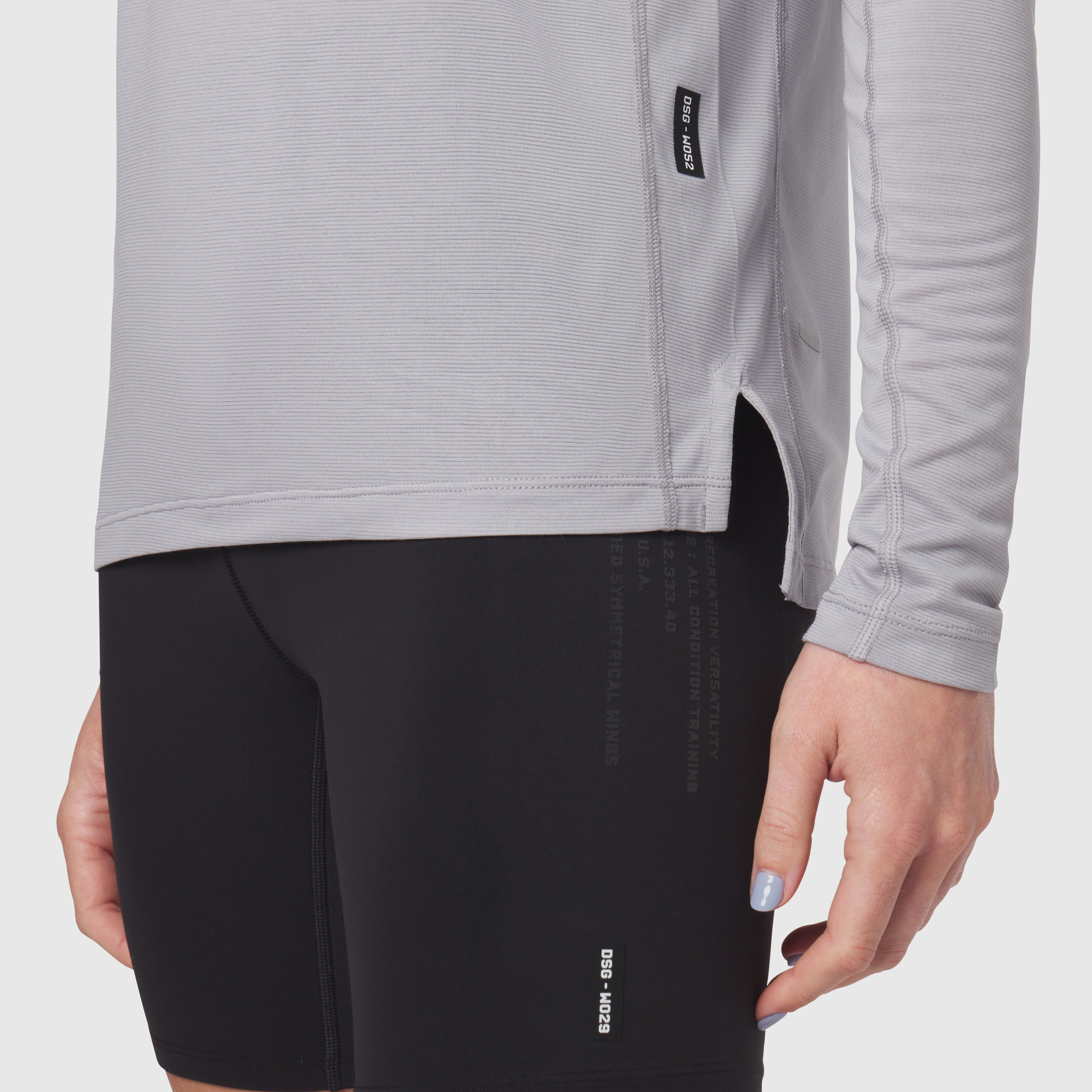 Polartec® Delta Longsleeve in slate grey worn with black shorts, detail view