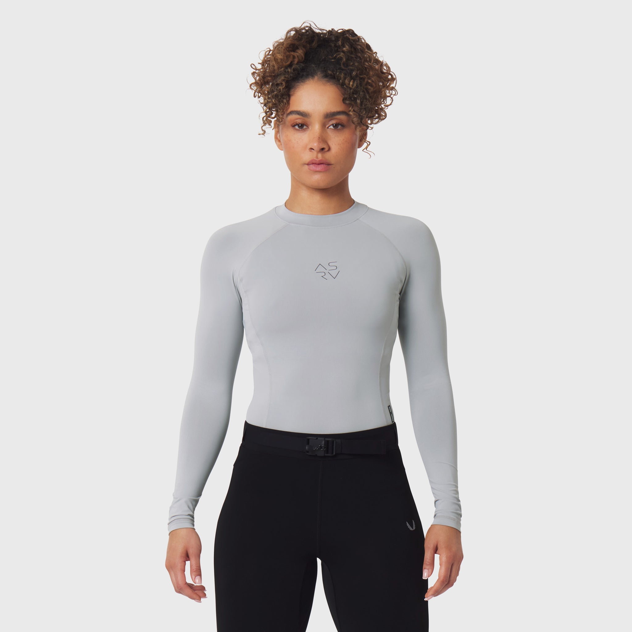LYCRA® ADAPTIV baselayer longsleeve in slate grey, worn by model, front view