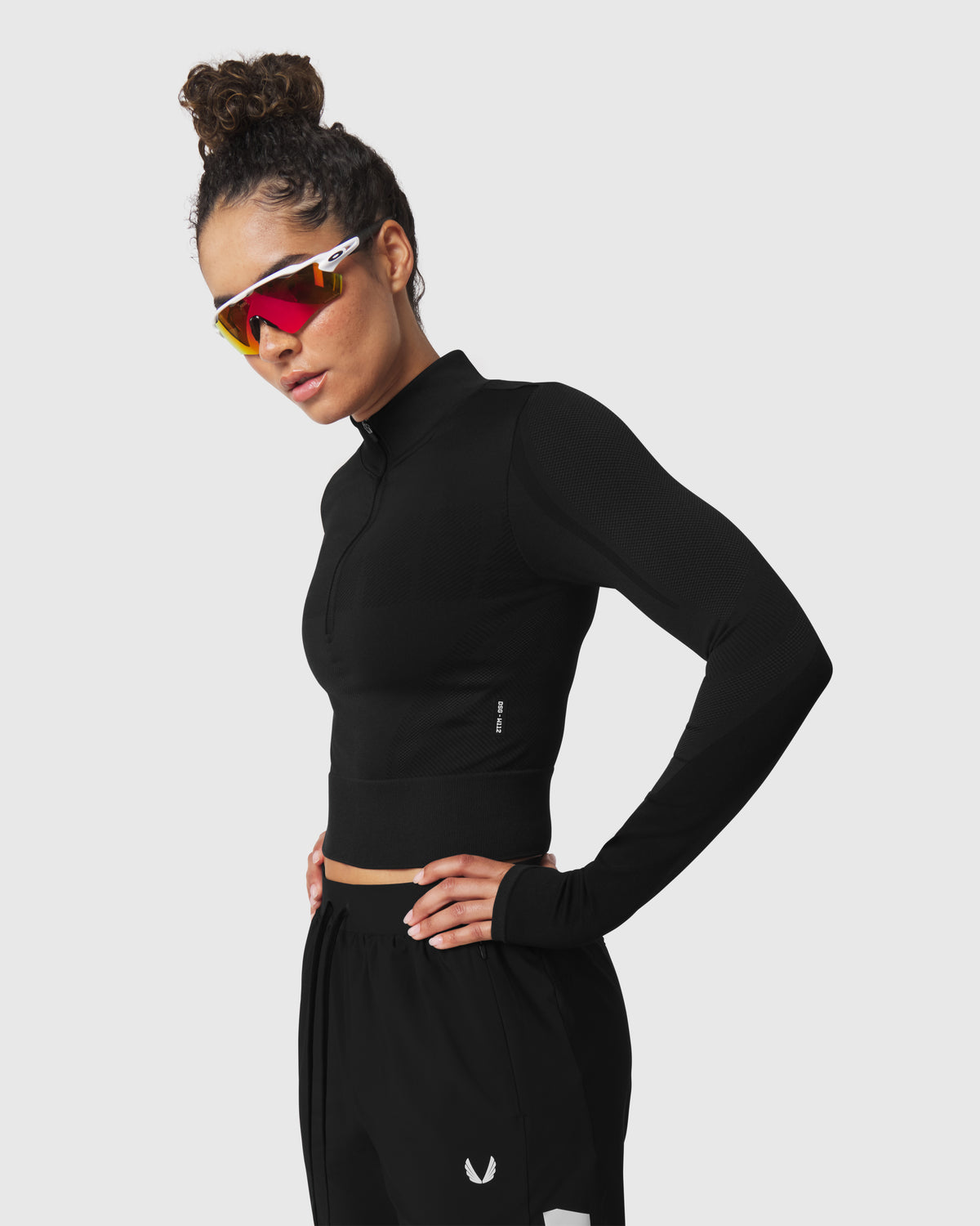 W112. Seamless Quarter Zip - Black
