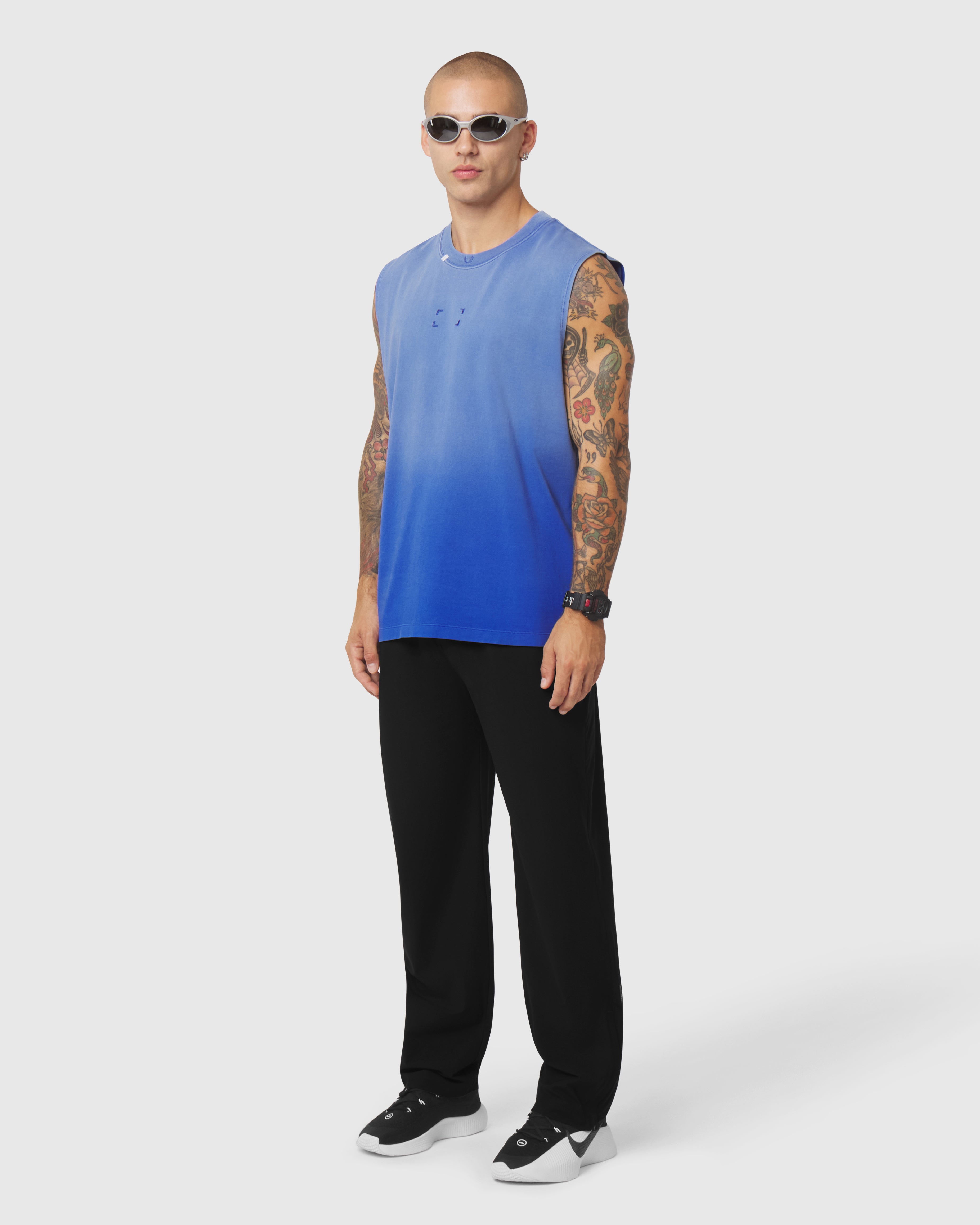 0807. Tech Essential™ Relaxed Cutoff - Electric Blue Sun Fade