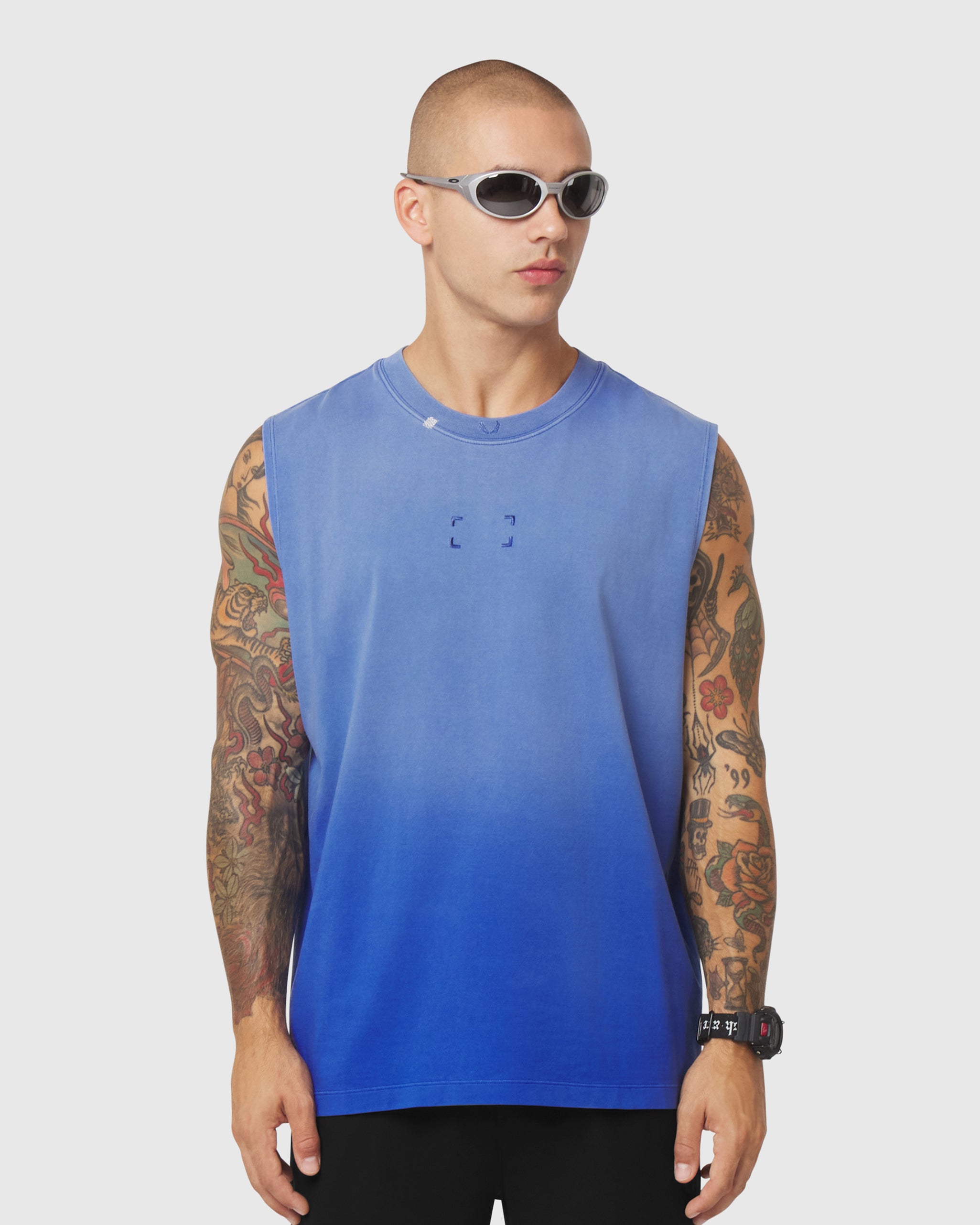 0807. Tech Essential™ Relaxed Cutoff - Electric Blue Sun Fade