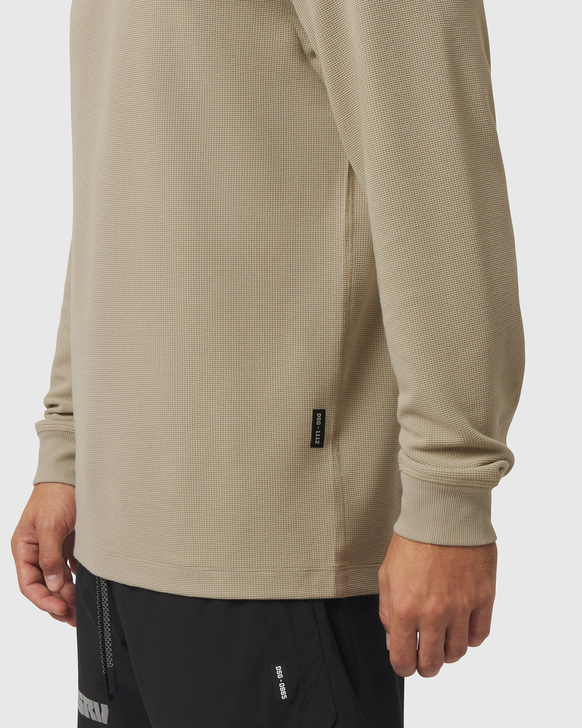 1112. Tech-Waffle™ Longsleeve - Khaki