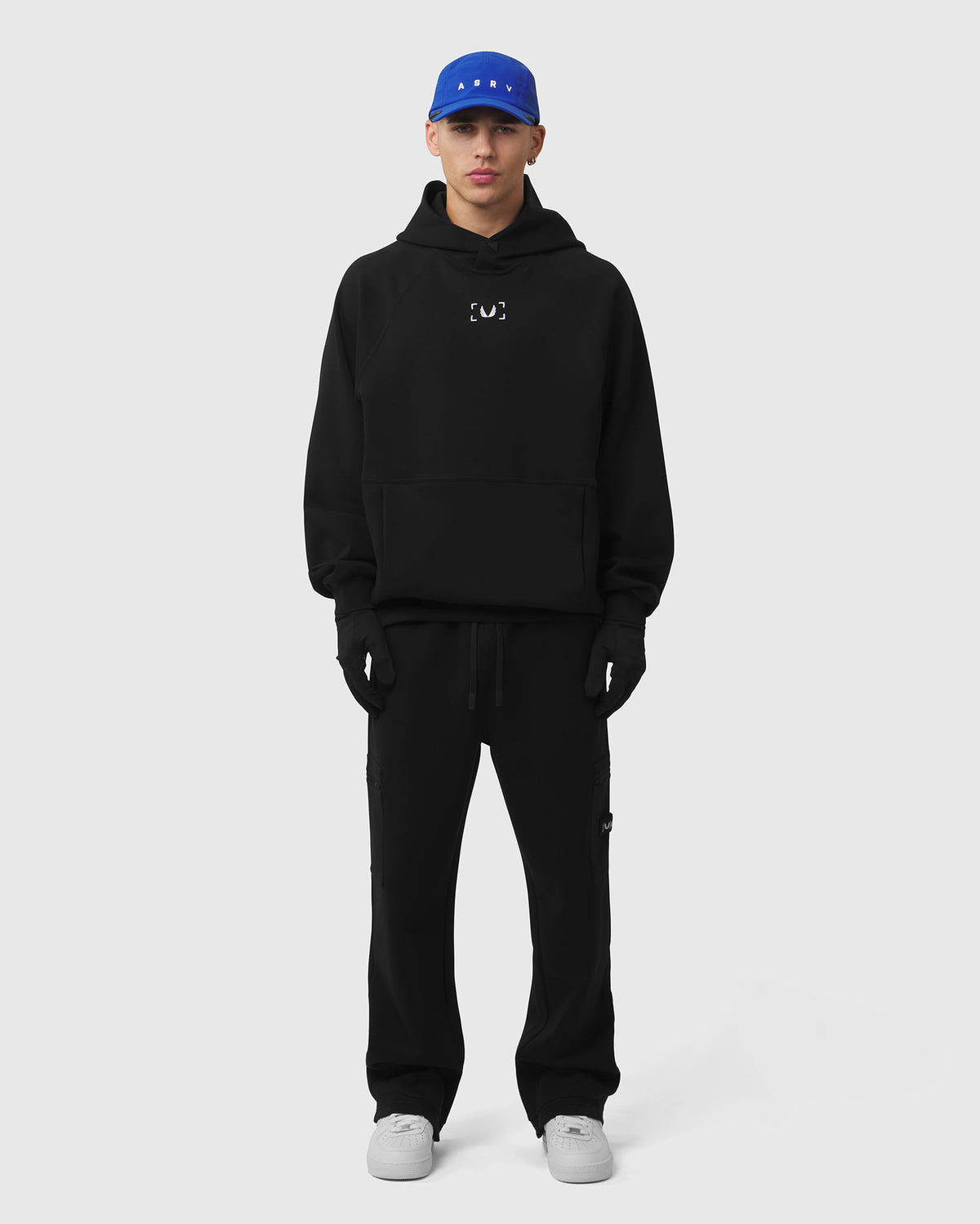 1253. DRI-CORE™ Straight Leg Cargo Sweats - Black