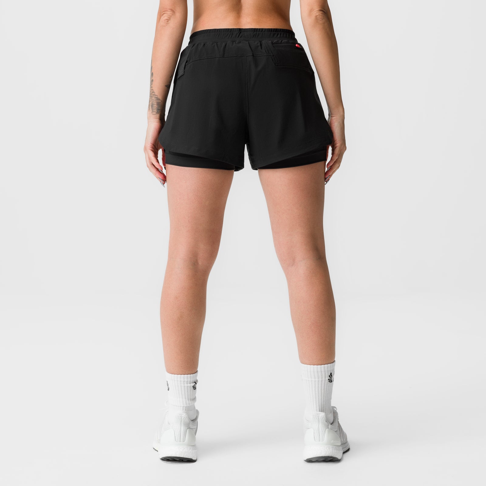 Black Tetra-Lite 4" Liner Short worn by model, back view