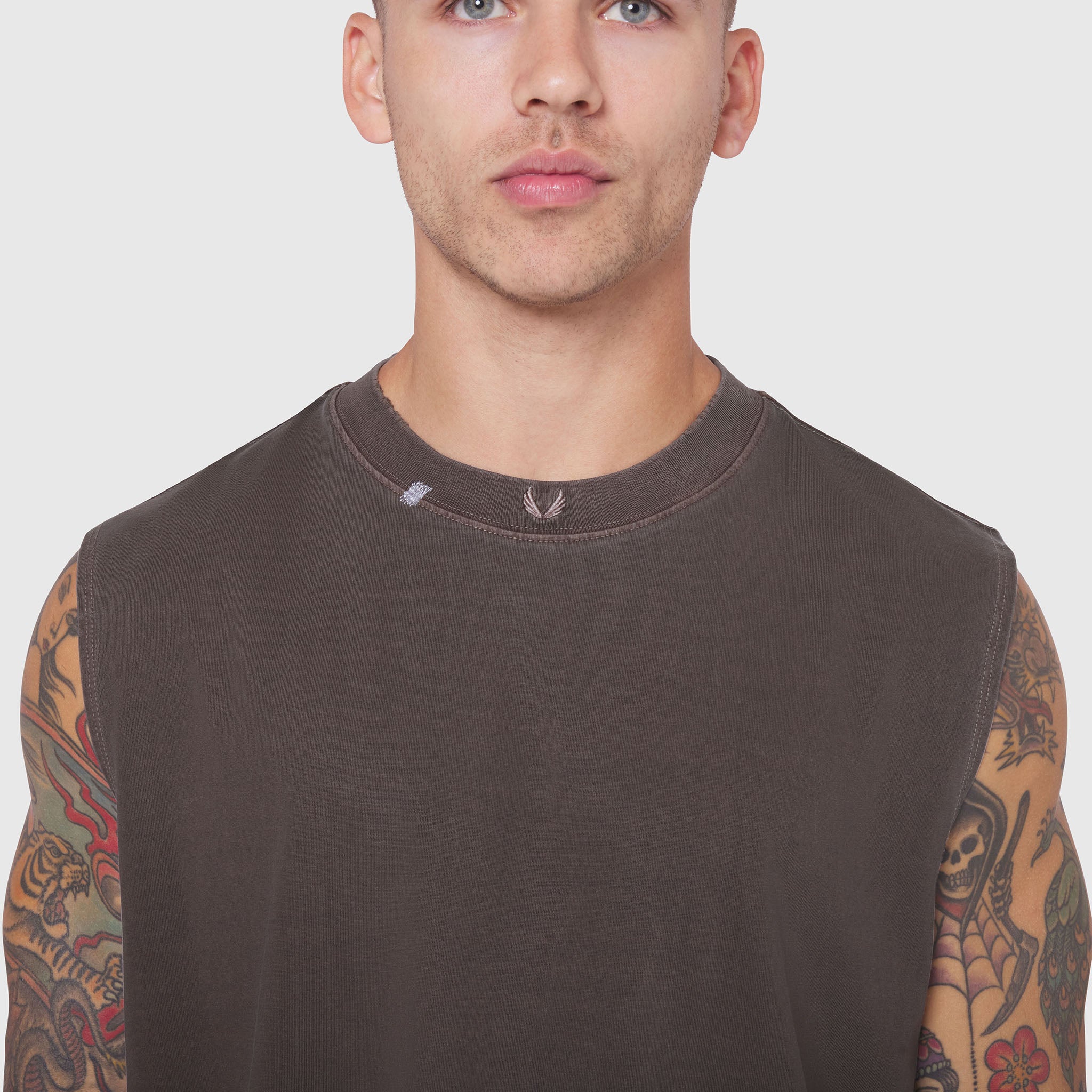 0807. Tech Essential™ Relaxed Cutoff - Faded Dark Earth