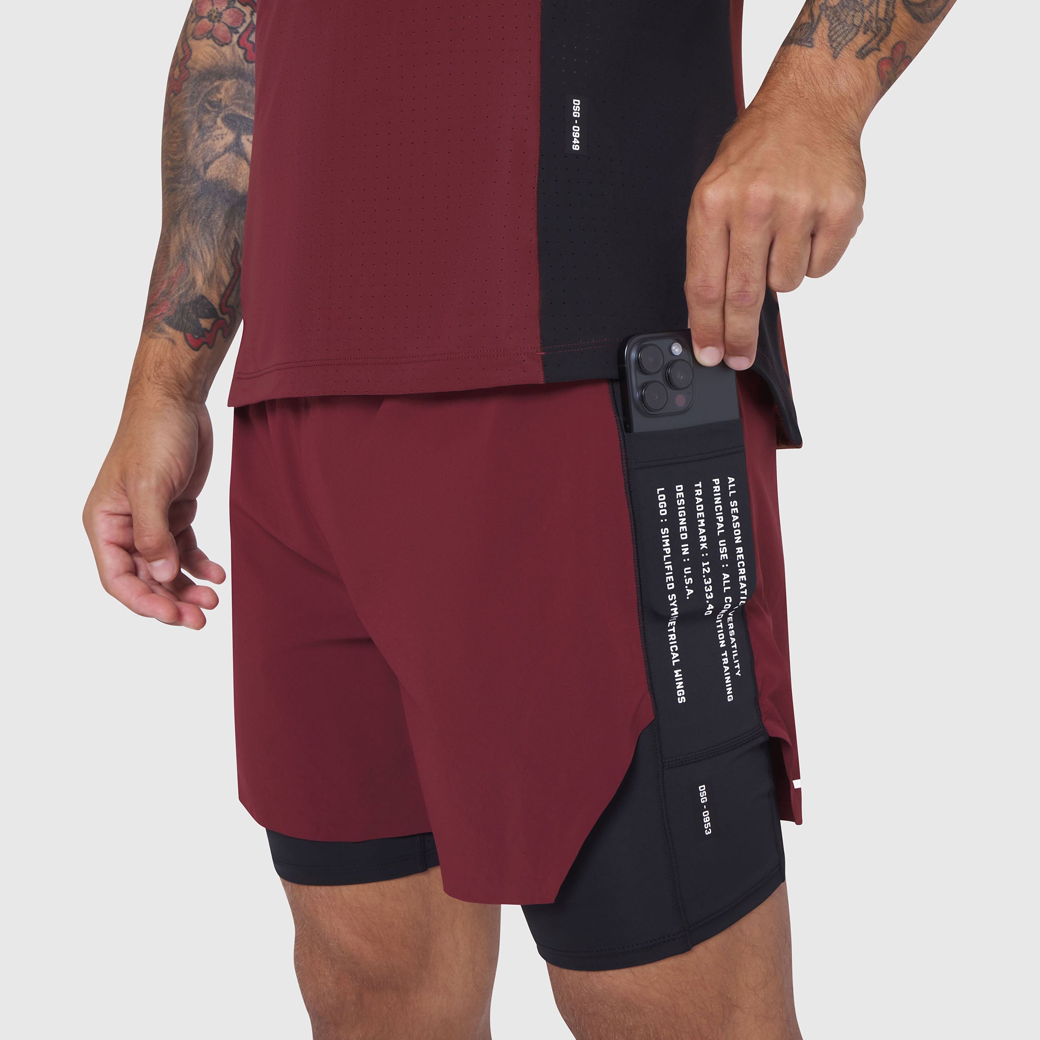 0953. Aerotex™ Hybrid Liner Short - Crimson/Black
