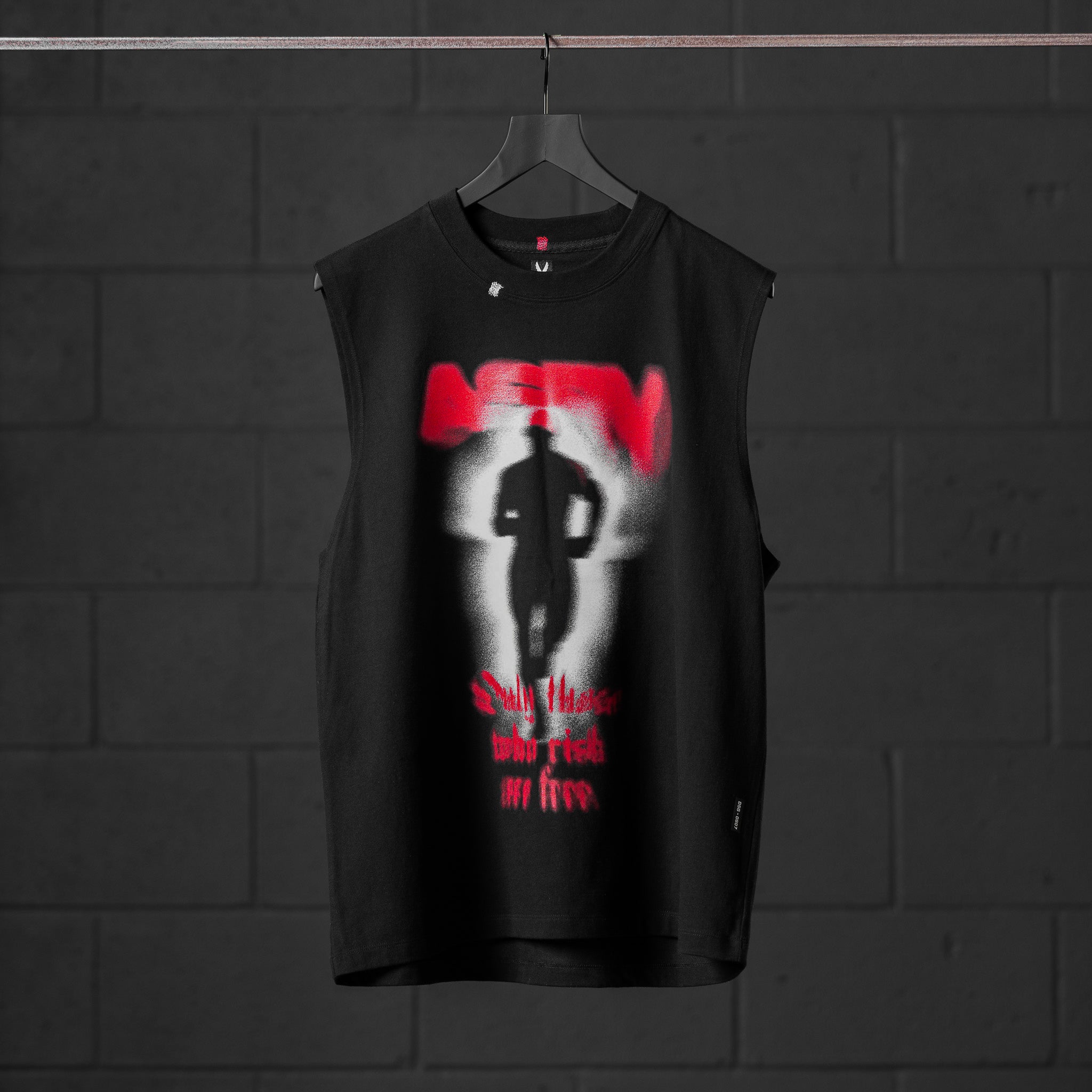 0807. Tech Essential™ Relaxed Cutoff - Black 