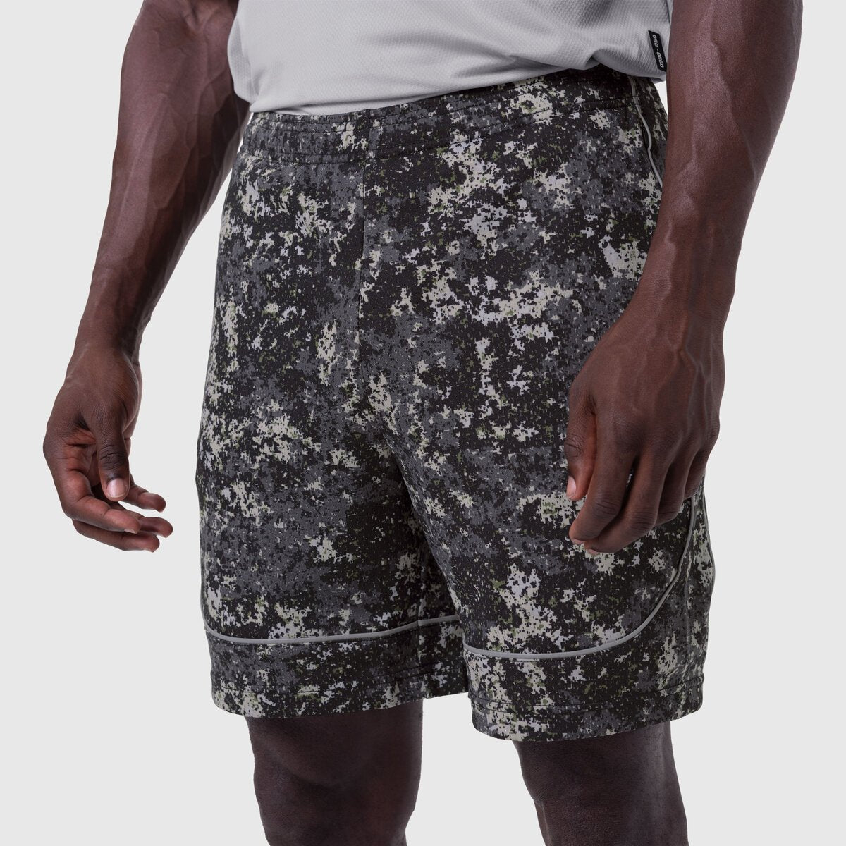 Ion-Mesh Modal Liner Short in Pixel Camo worn by model, side view