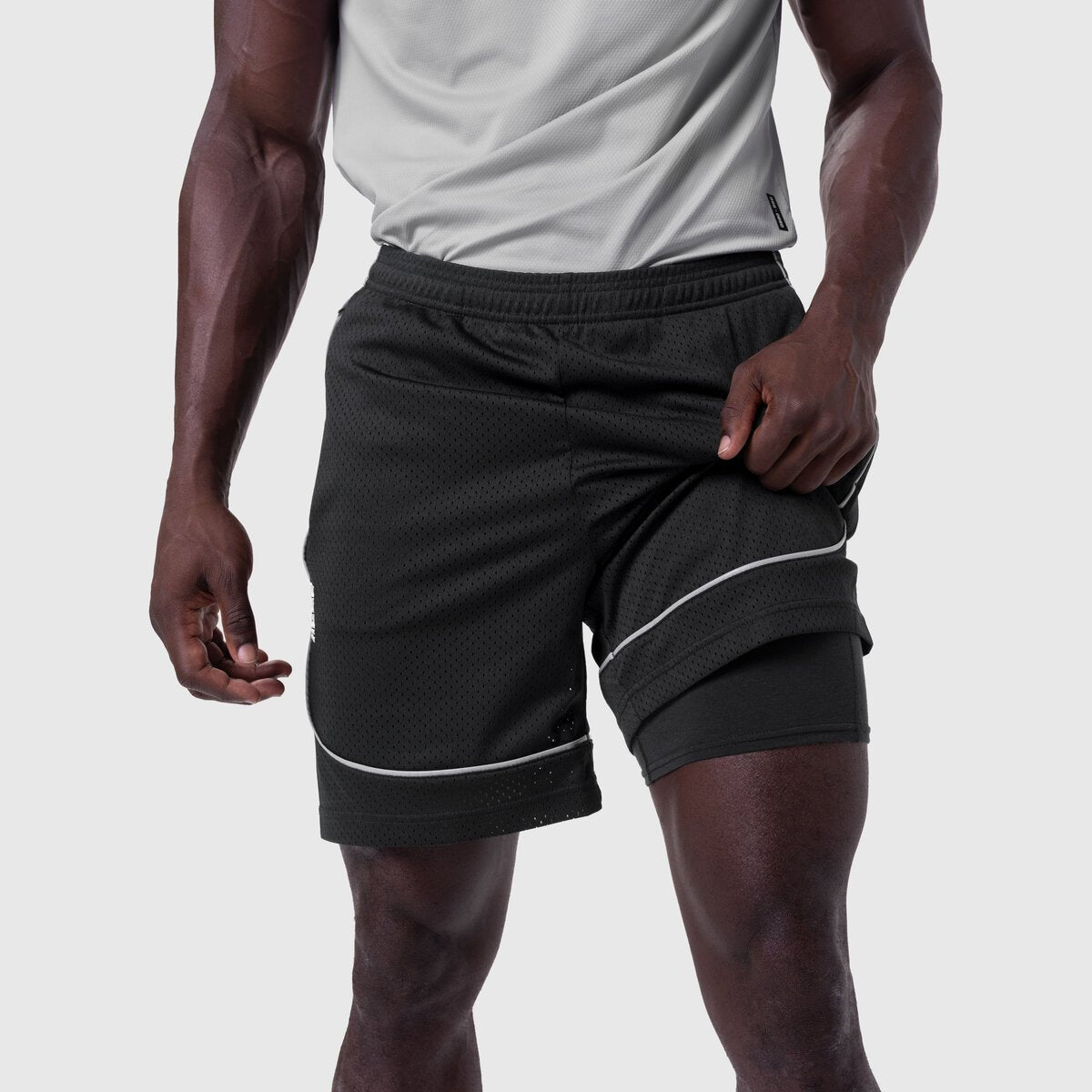 Ion-Mesh™ Modal Liner Short in black worn by model, side view