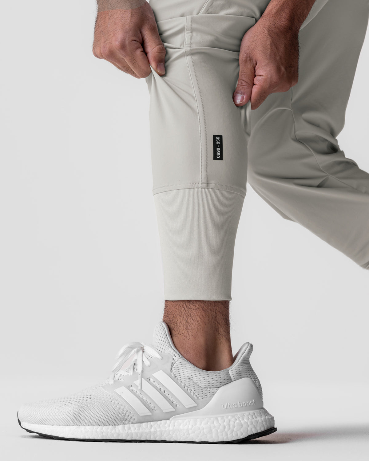 0690. Tetra-Lite® Tech High Rib Jogger - Stone "Cyber"
