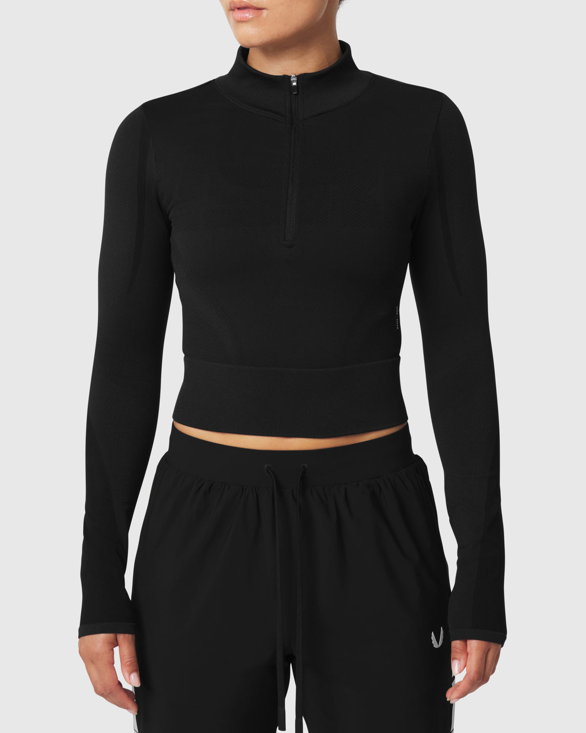 W112. Seamless Quarter Zip - Black