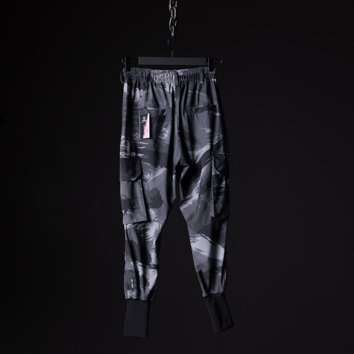 SM'20 Cargo High Rib joggers in grey camo print, front view