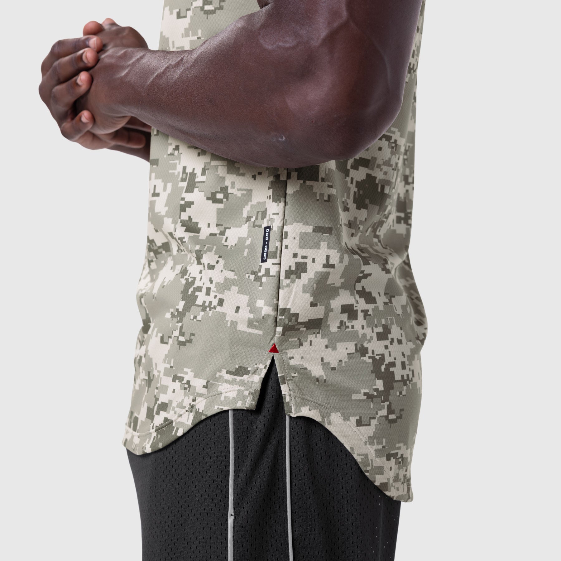 AeroSilver Established Tee in Digital Camo Blade worn by model, side view