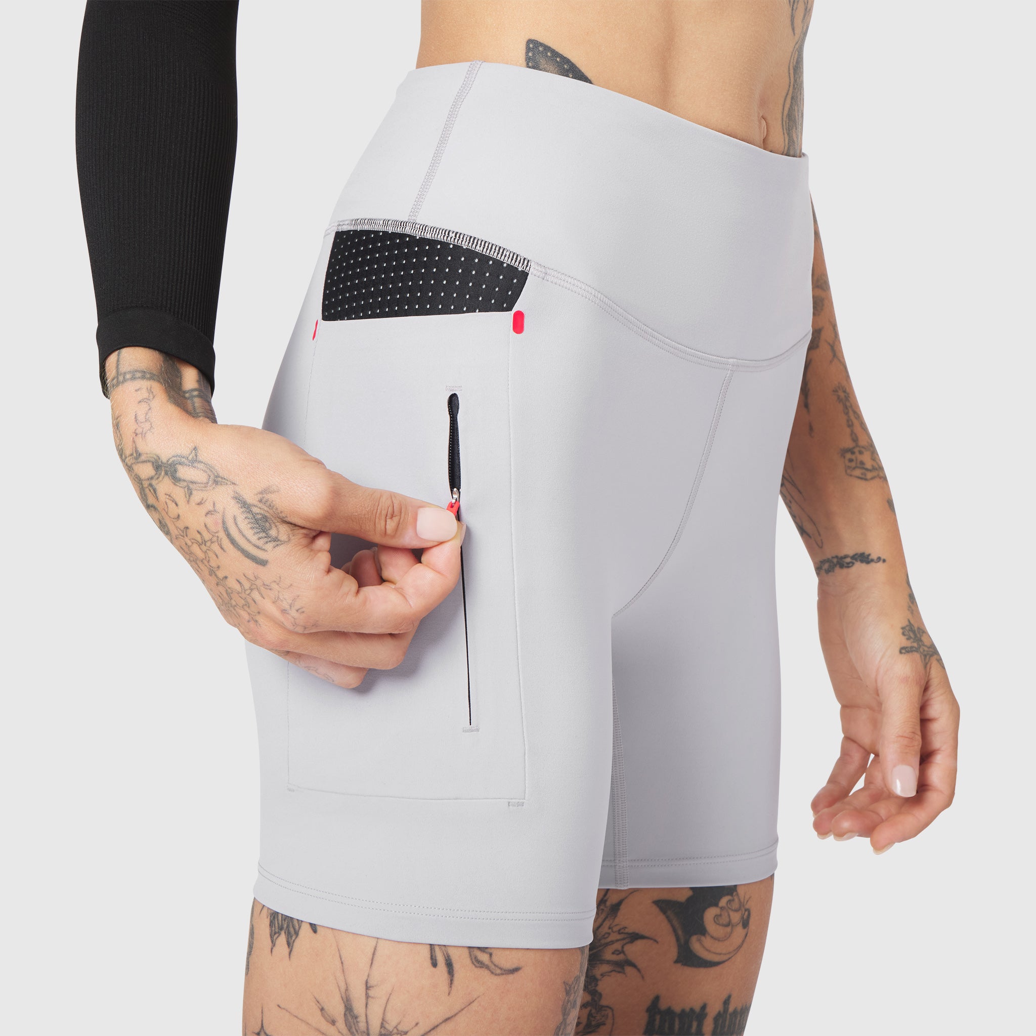 W099 LYCRA® ADAPTIV Hybrid Bike Short in Slate Grey, side view on model