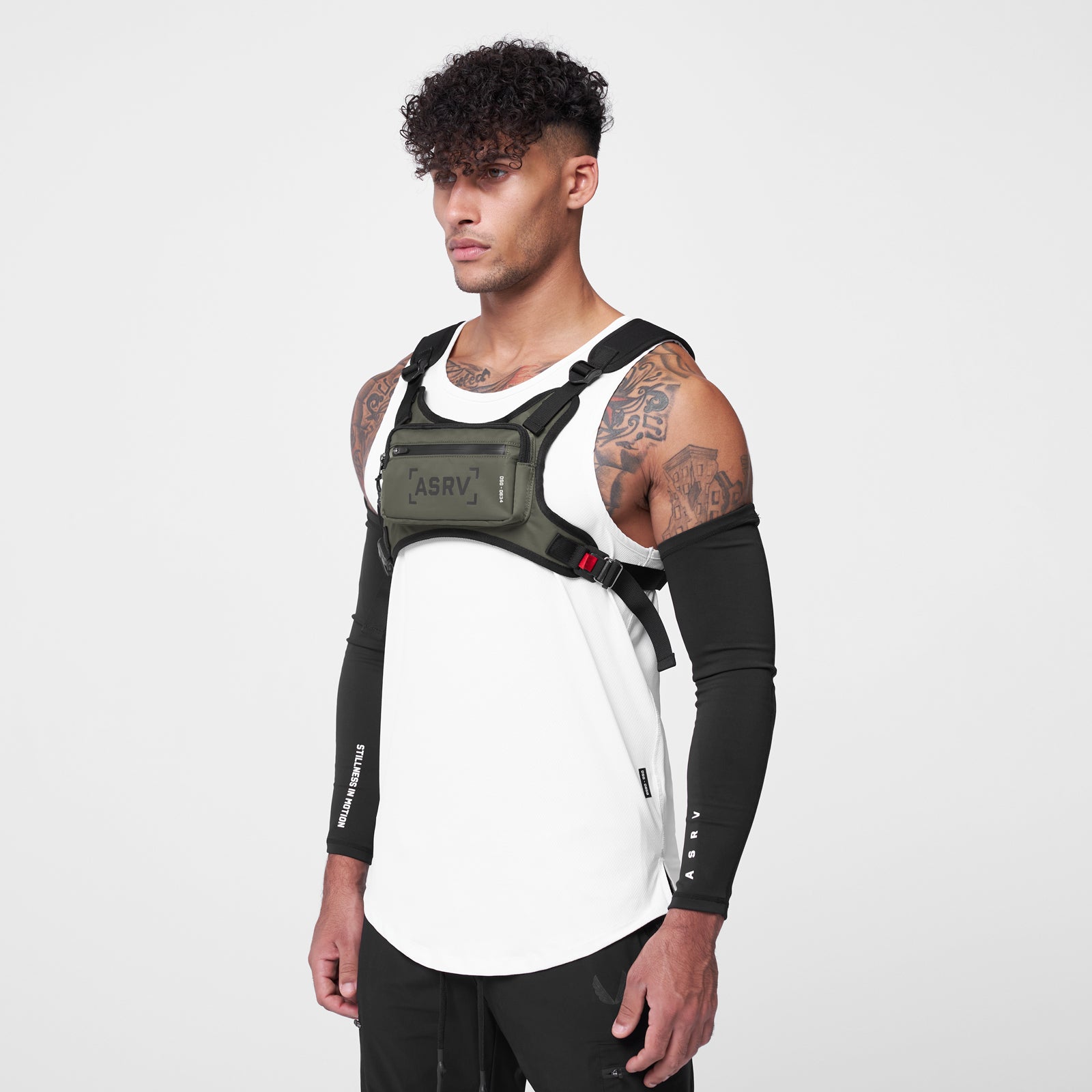 0634 Conditioning Chest Pack in olive, worn on model with arm sleeves