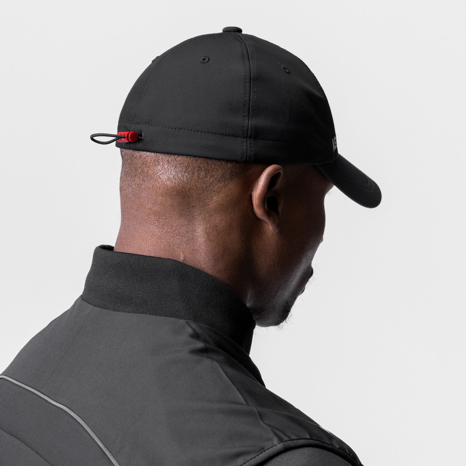 SilverPlus™ Cinch Hat in black, worn by model shown from back view