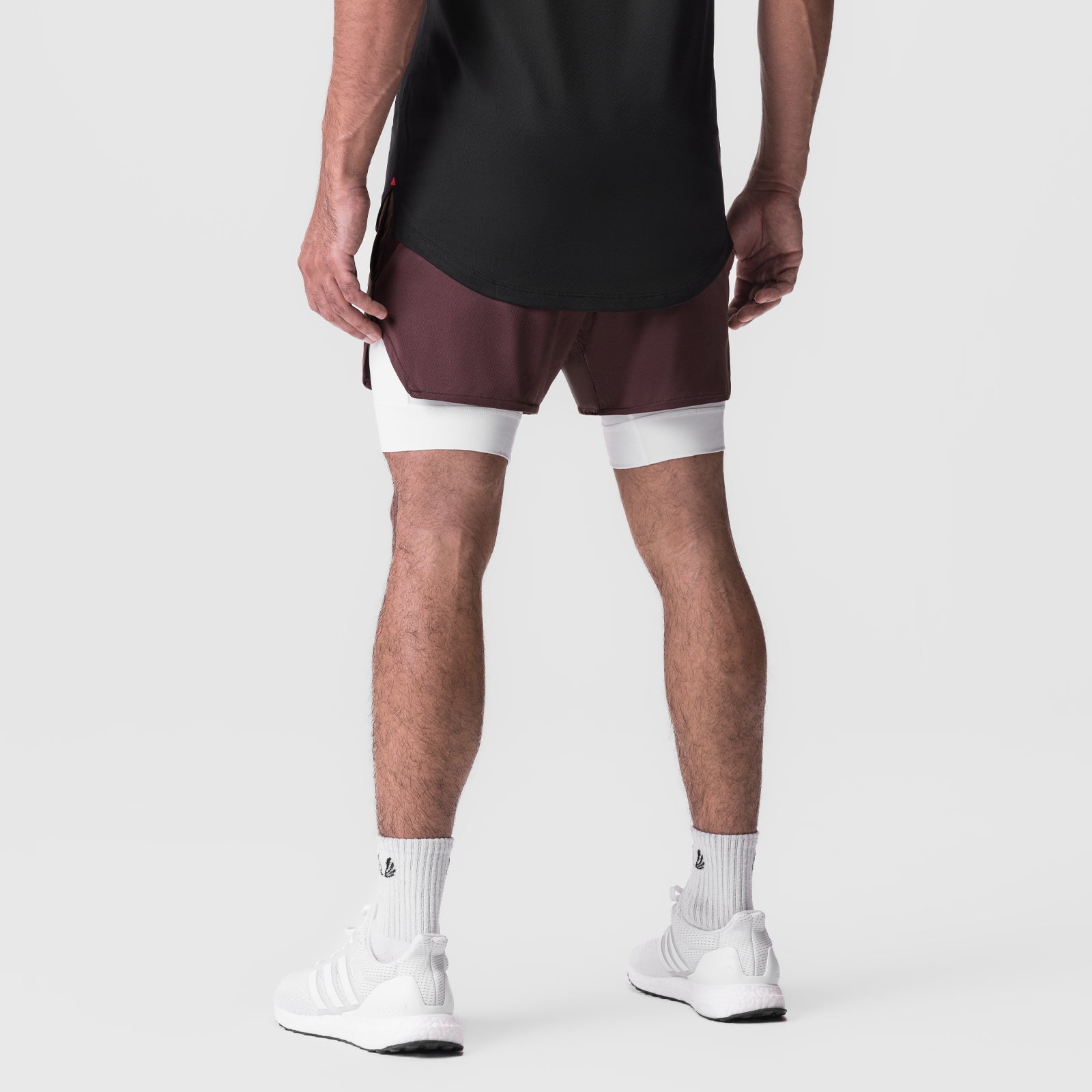 AeroSilver 5" Liner Short in Plum/White, back view on model