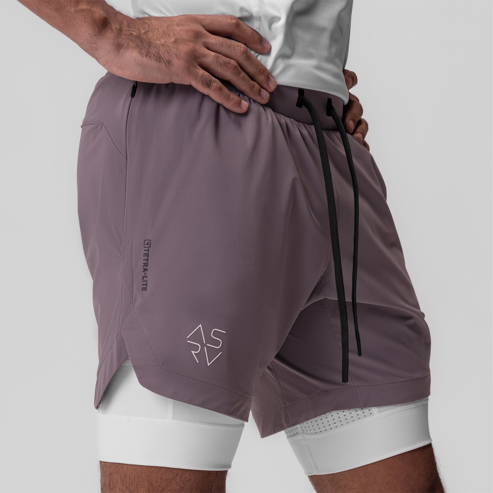Tetra-Lite 7" Liner Short in Moonscape worn by model, side view