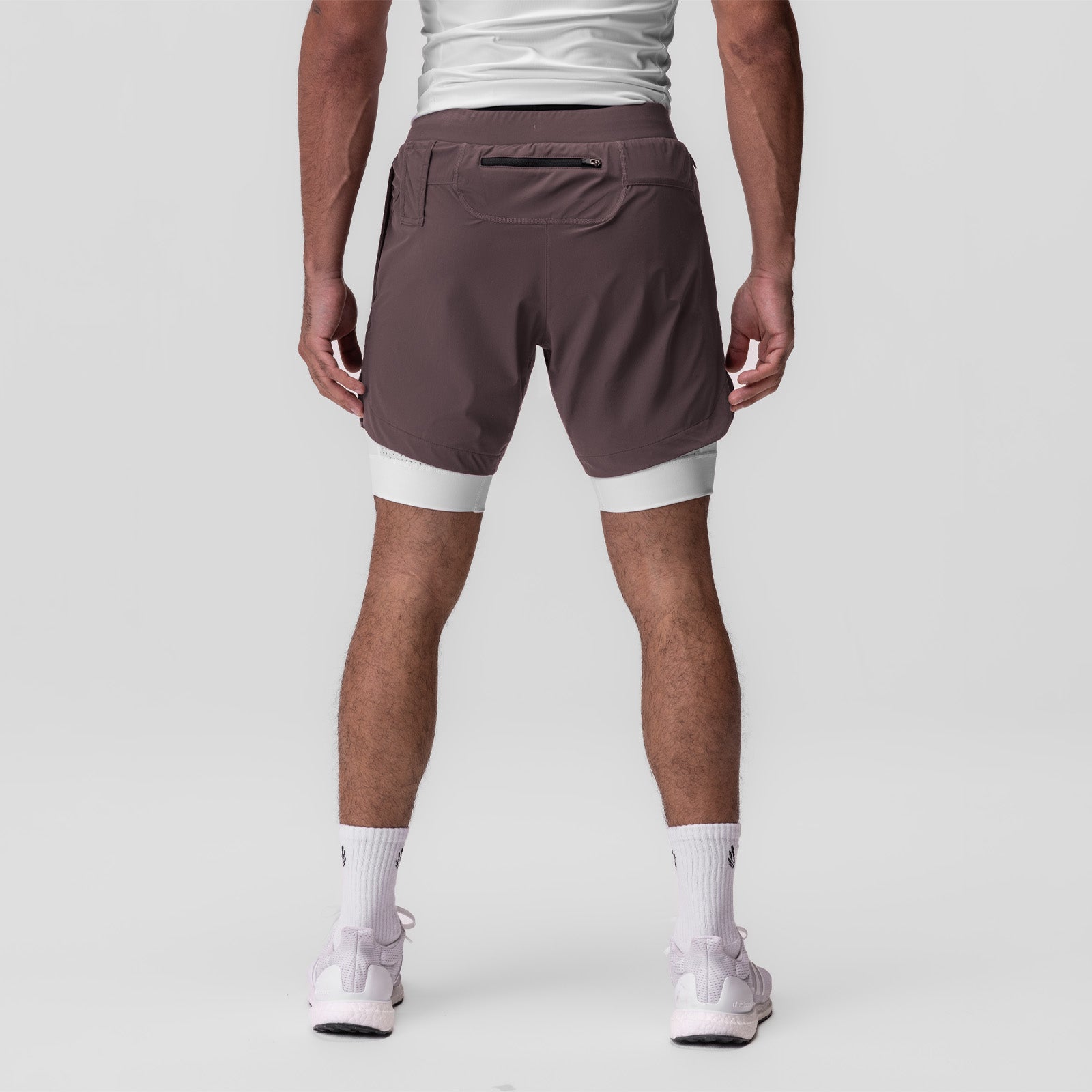 Tetra-Lite 7" Liner Short in Nightshade/White, back view on model