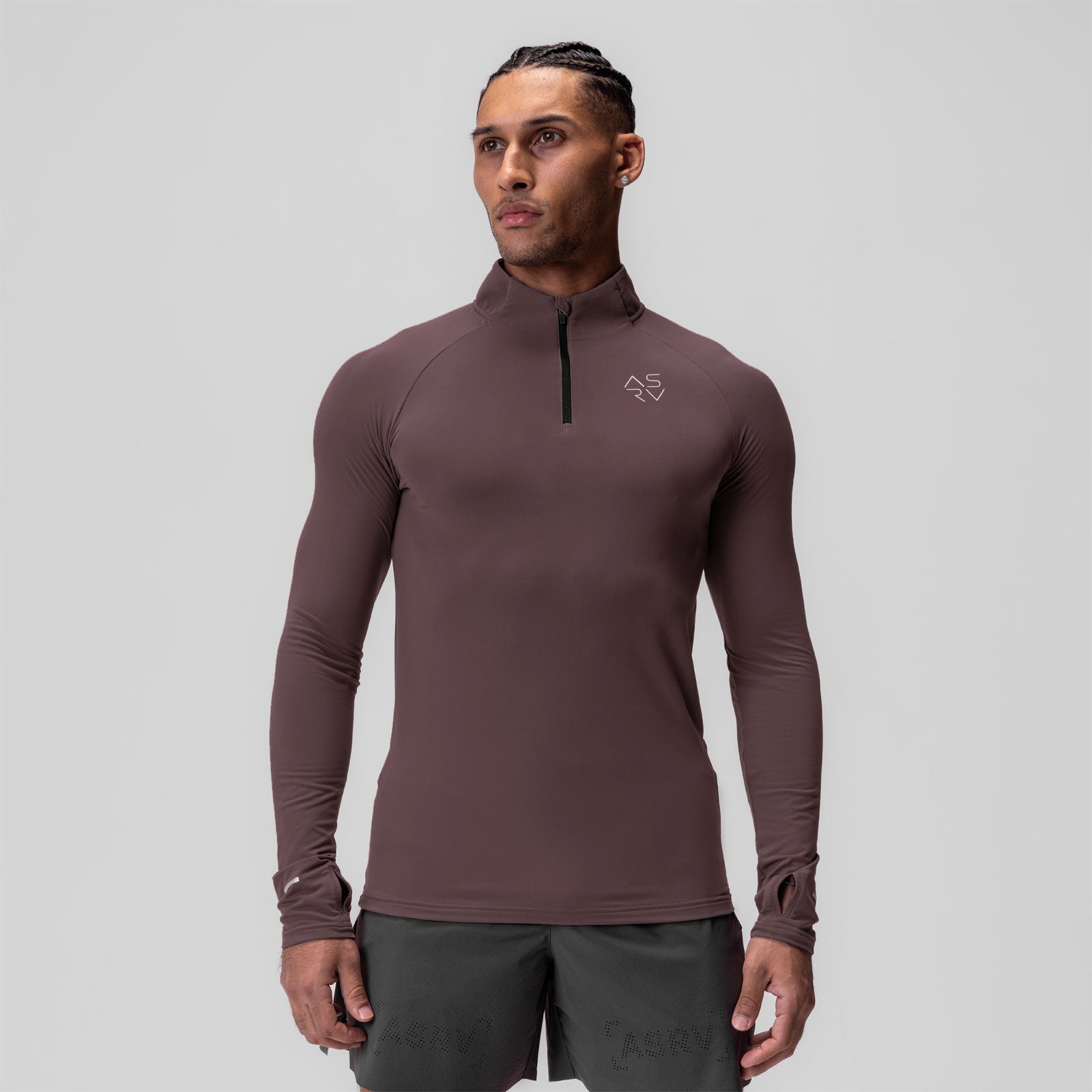 Ergonomic raglan sleeve