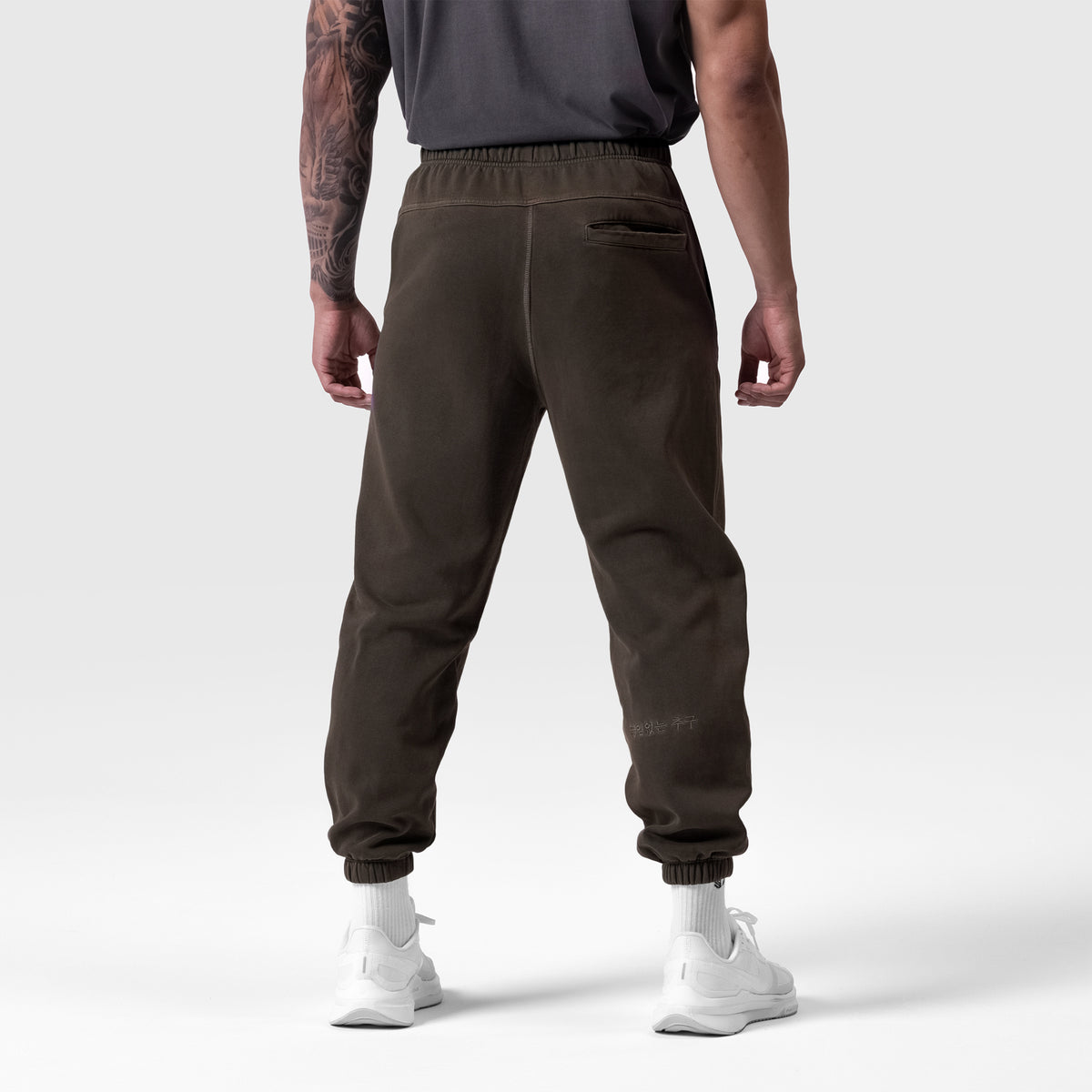 0922. Tech Essential™ Sweats - Faded Dark Earth
