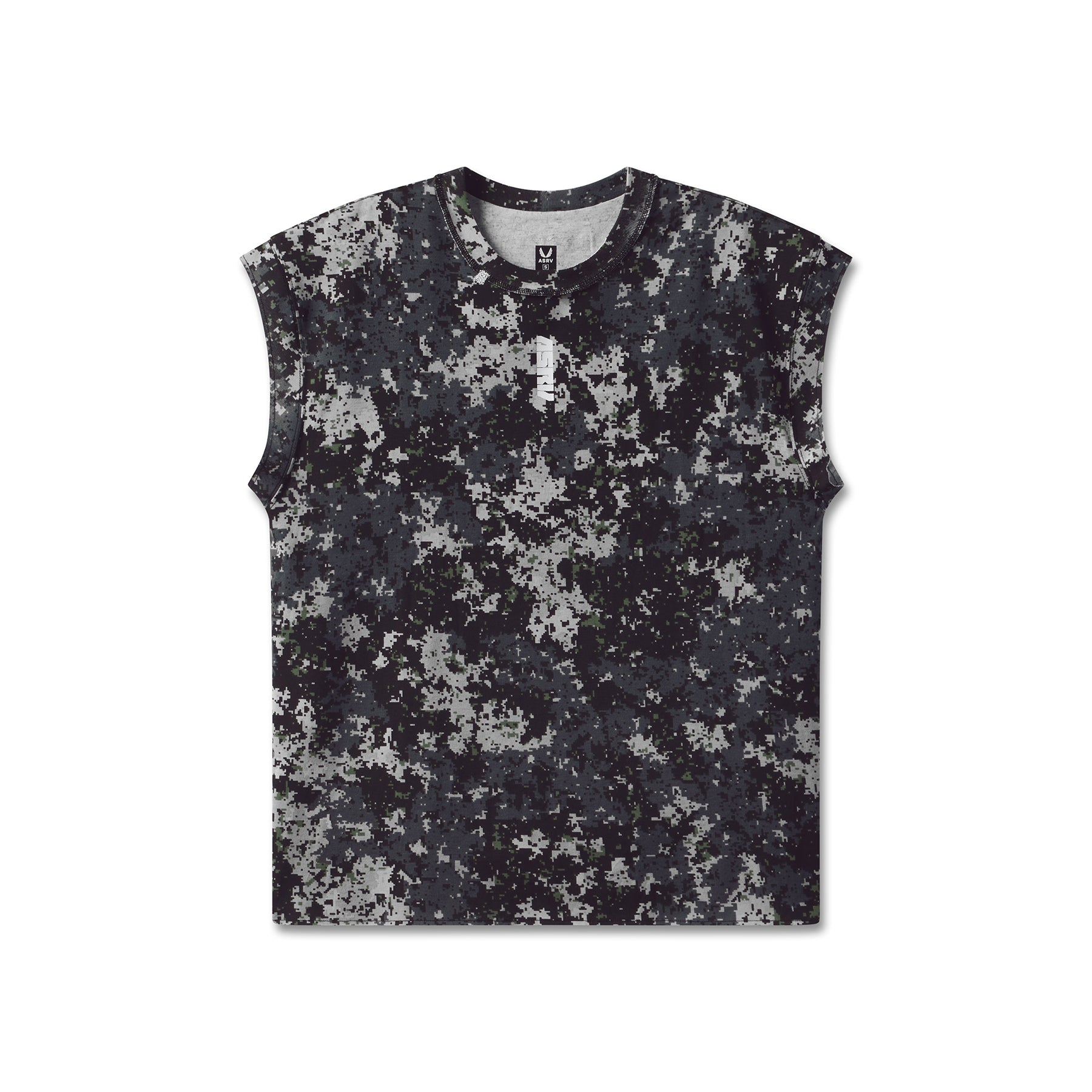 flatlay Tech Essential Cap Shoulder Cutoff in black pixel camo, front view