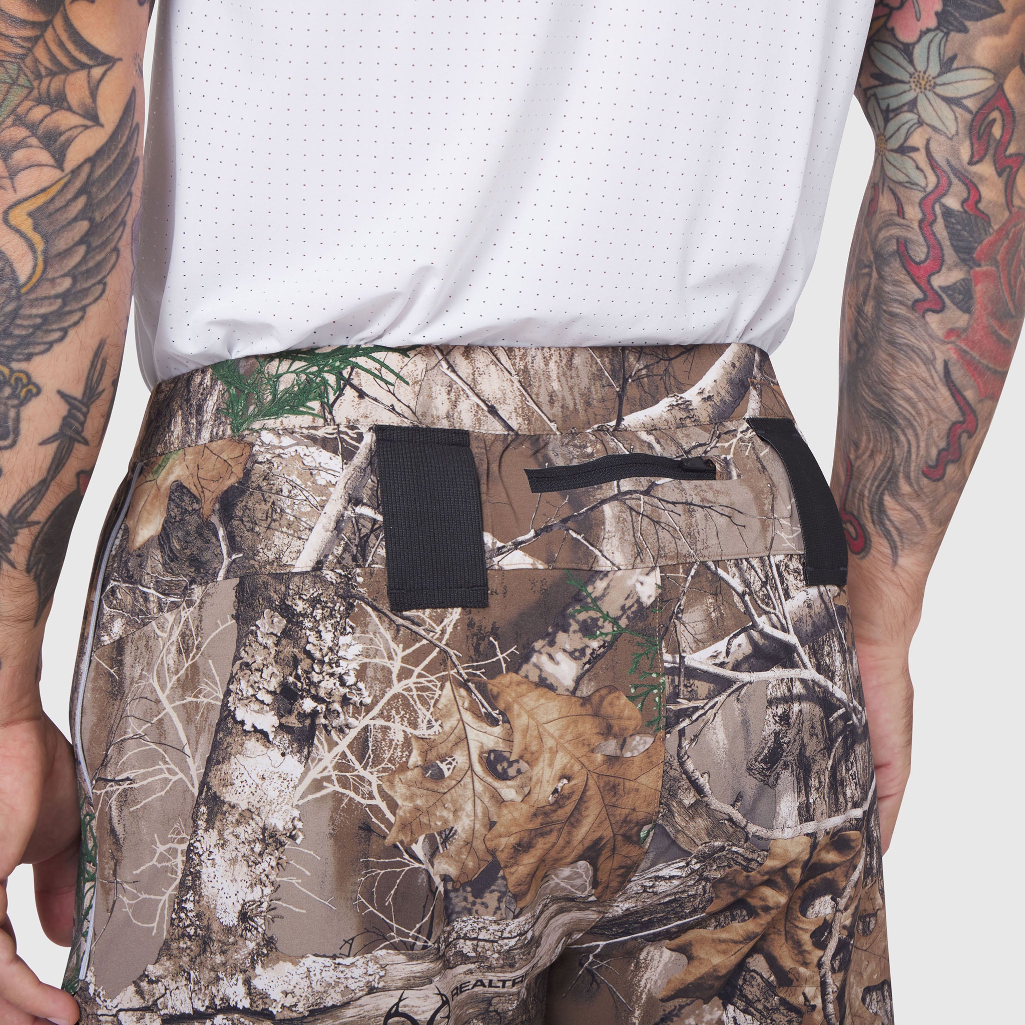Aerotex Distance Short in Realtree Edge Blade camo, worn by model showing waistband and fit