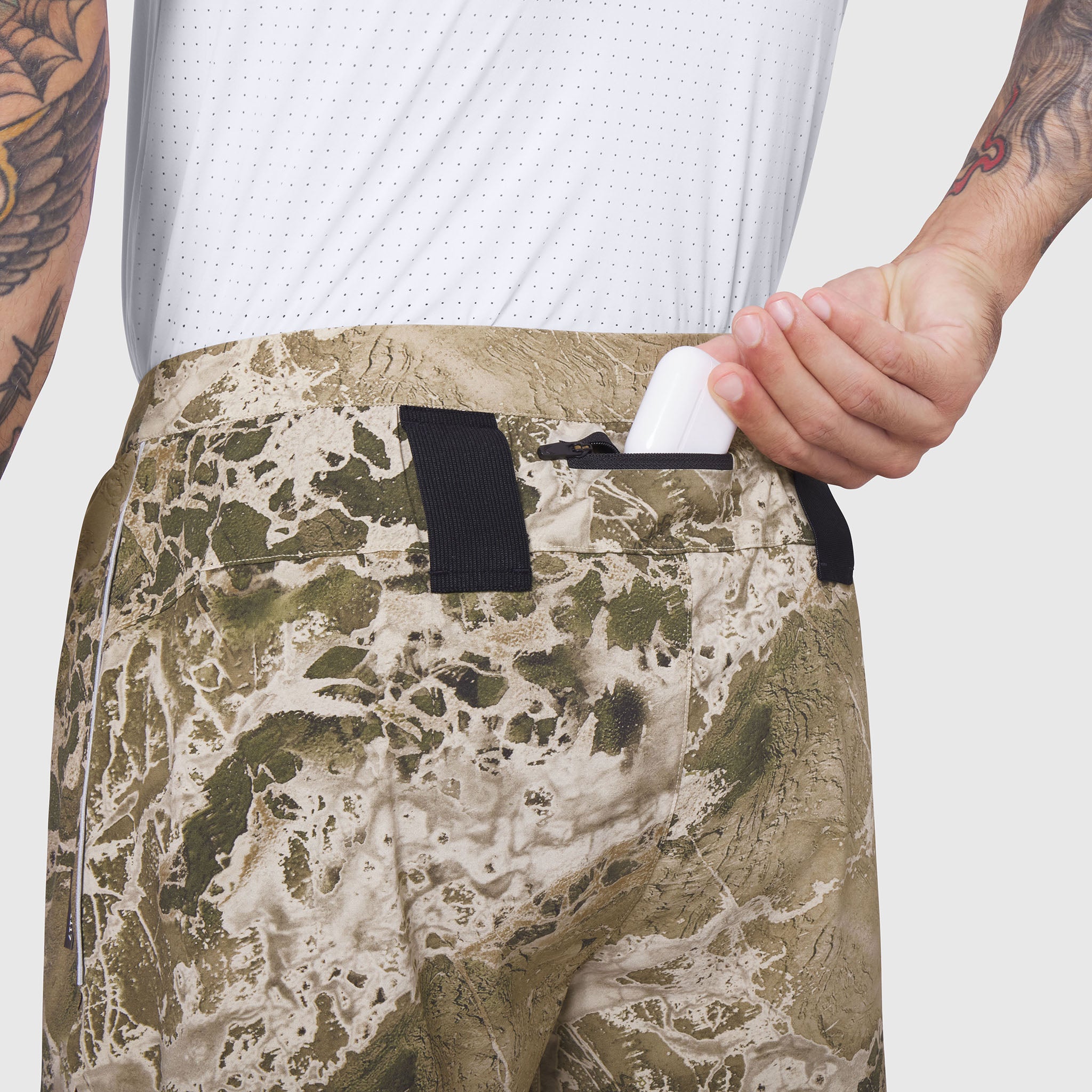 Aerotex™ 3" Distance Short in Realtree® WAV3 Blade camo, worn with hand adjusting waistband