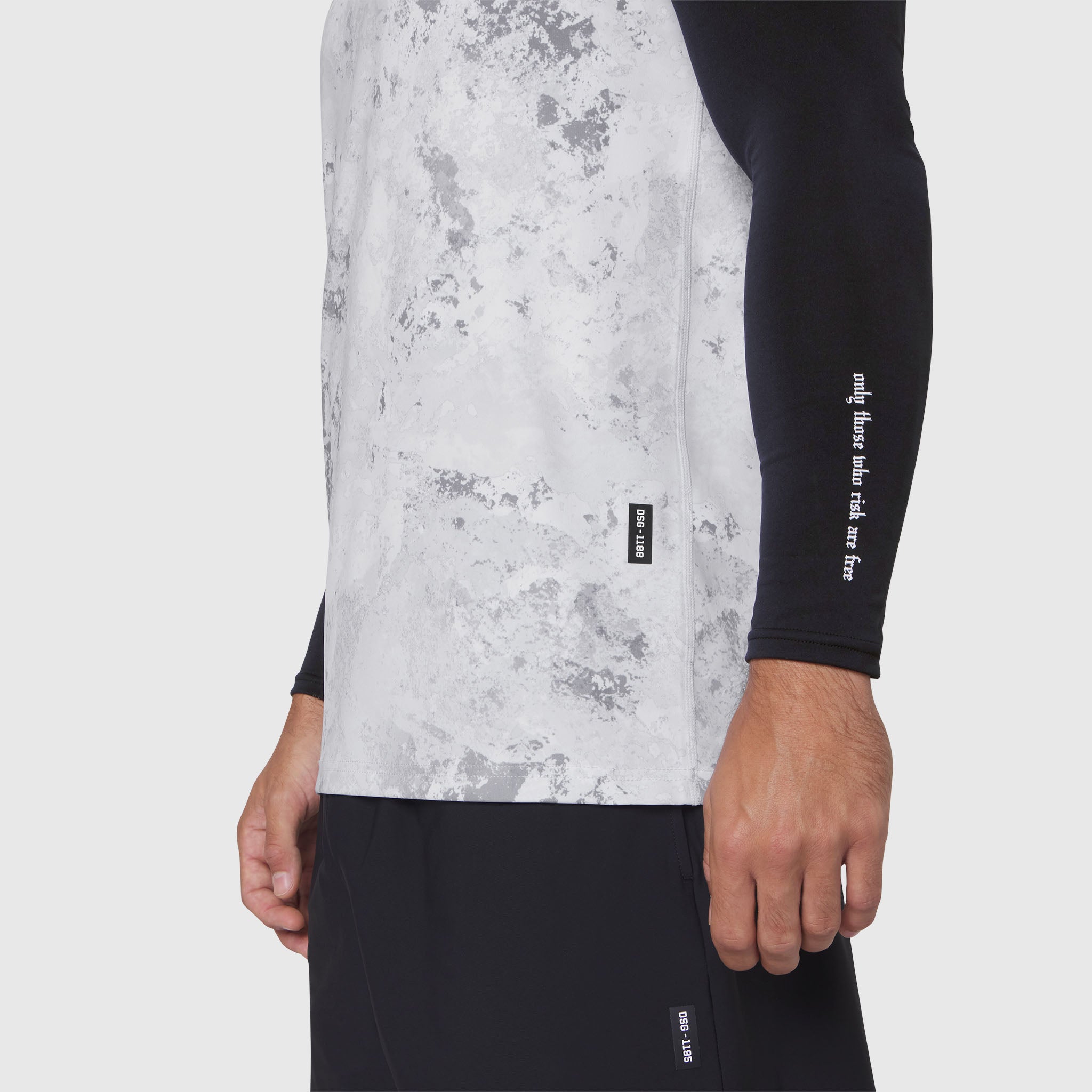 Warpflexx-Lite Training Tank in Sedona Snow Camo worn by model, side view