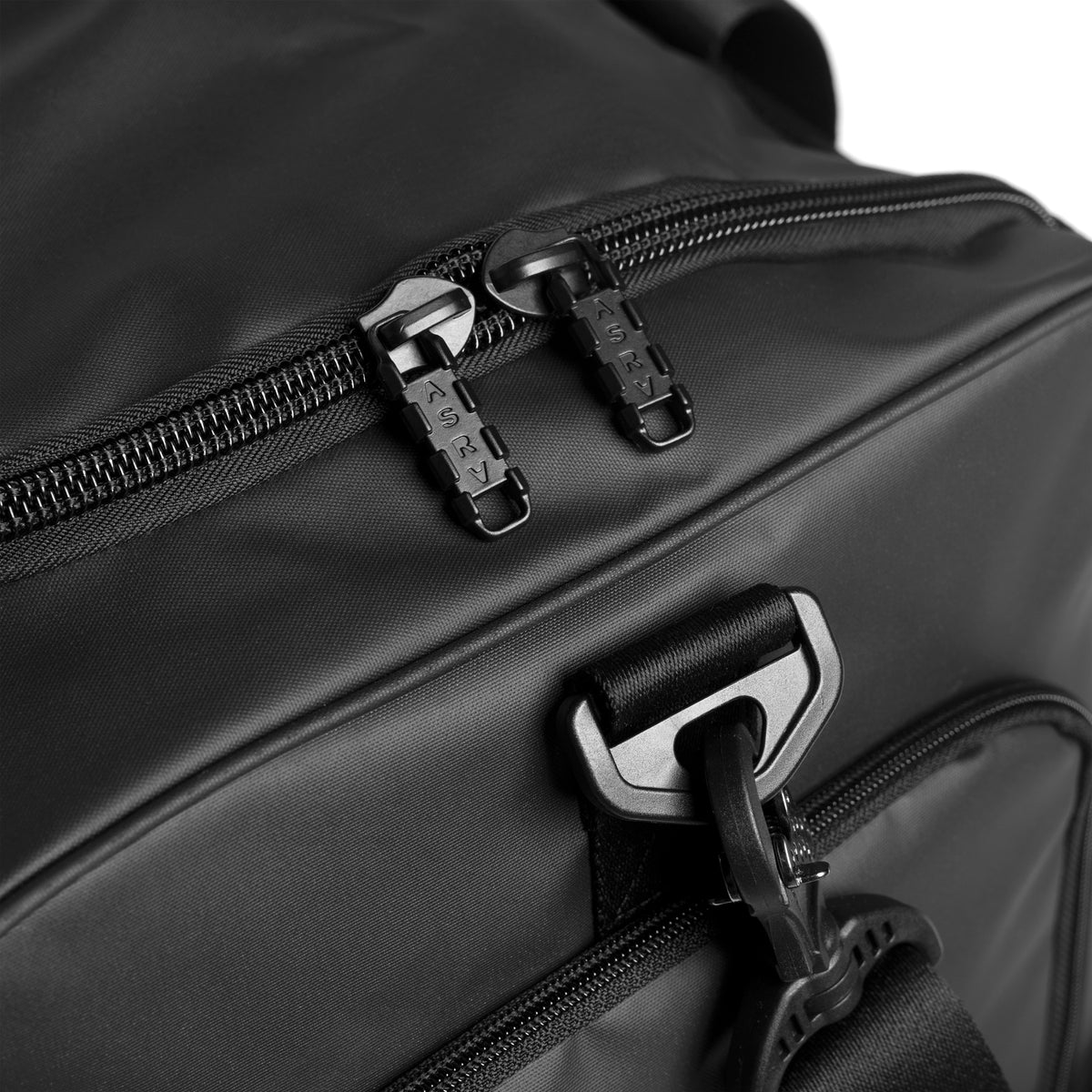 Flatlay Water Resistant Duffle Bag 55L in black, dual zipper closeup