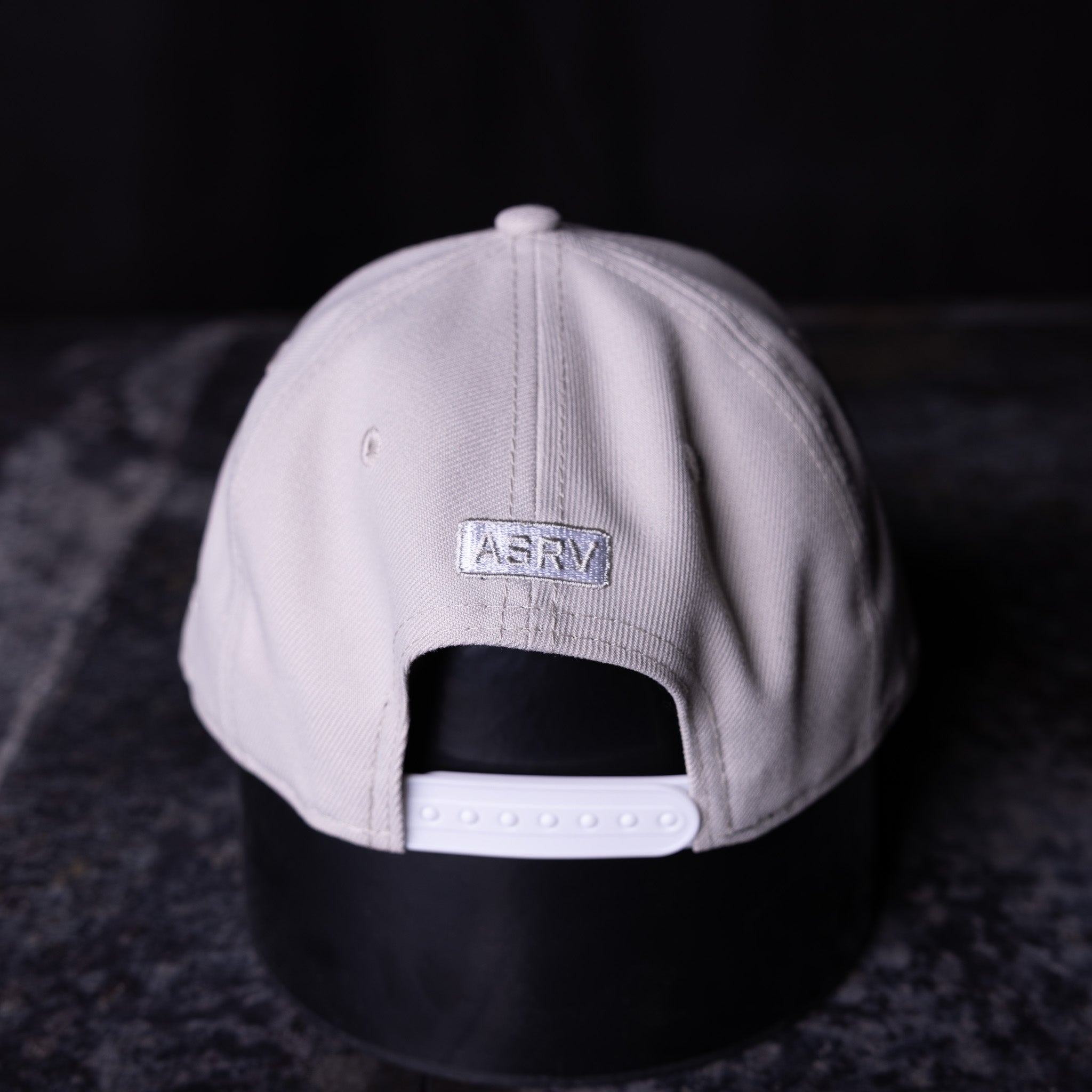 SM'23 Valley of Fire Low Pro Hat in white and black, back view showing ASRV label