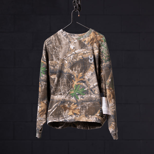 FA'23 Distressed Crewneck - M - Limited Edition