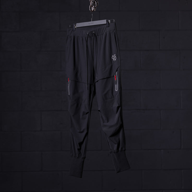 WN'23 Cyber Tech High Rib Jogger - M - Discontinued