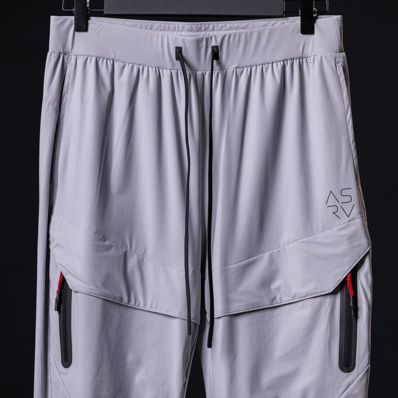 WN'23 Cyber Tech High Rib Jogger - M - Discontinued