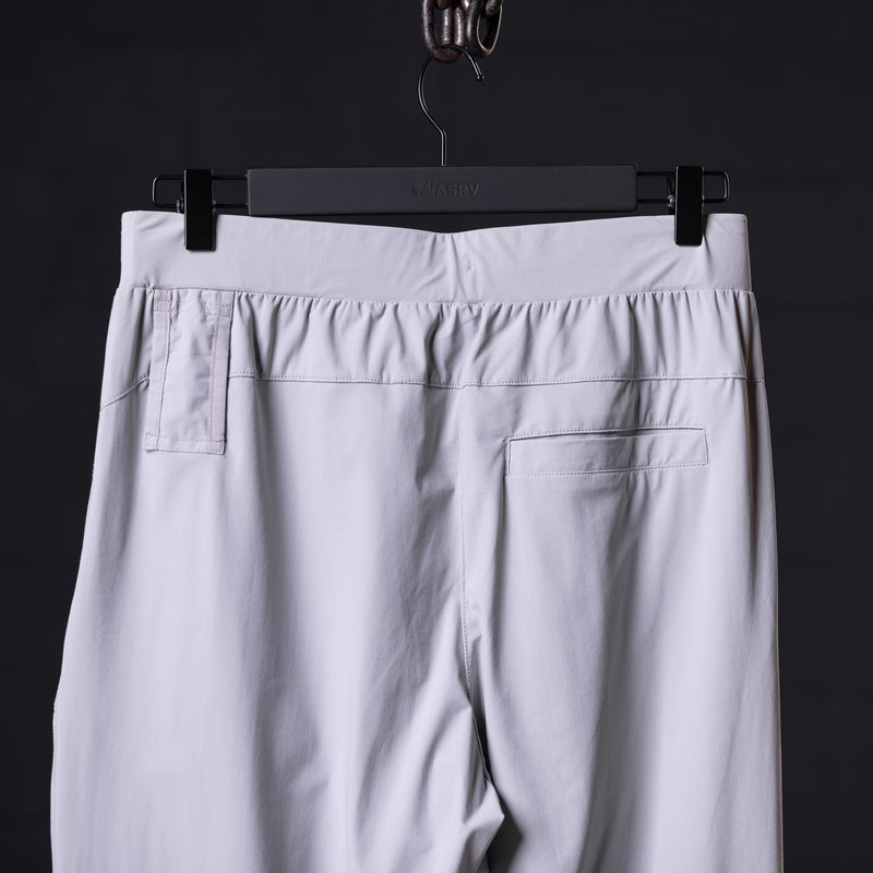 WN'23 Cyber Tech High Rib Jogger - M - Discontinued