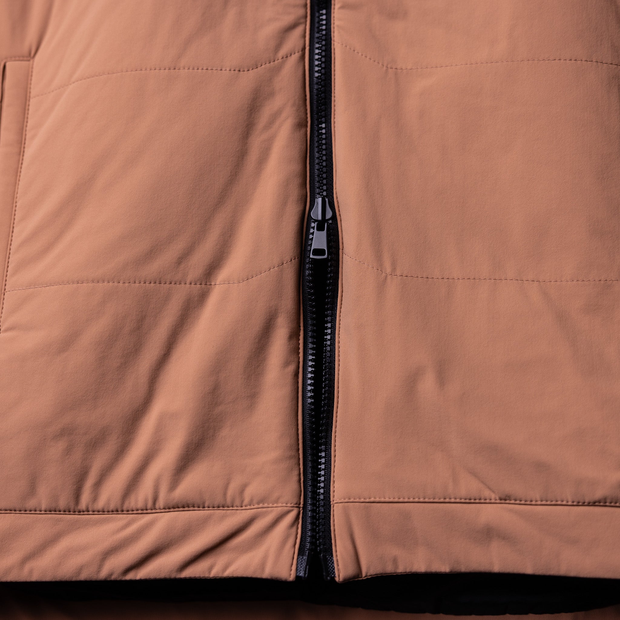 FA'22 Insulated Gilet Vest in tan, front zipper detail closeup