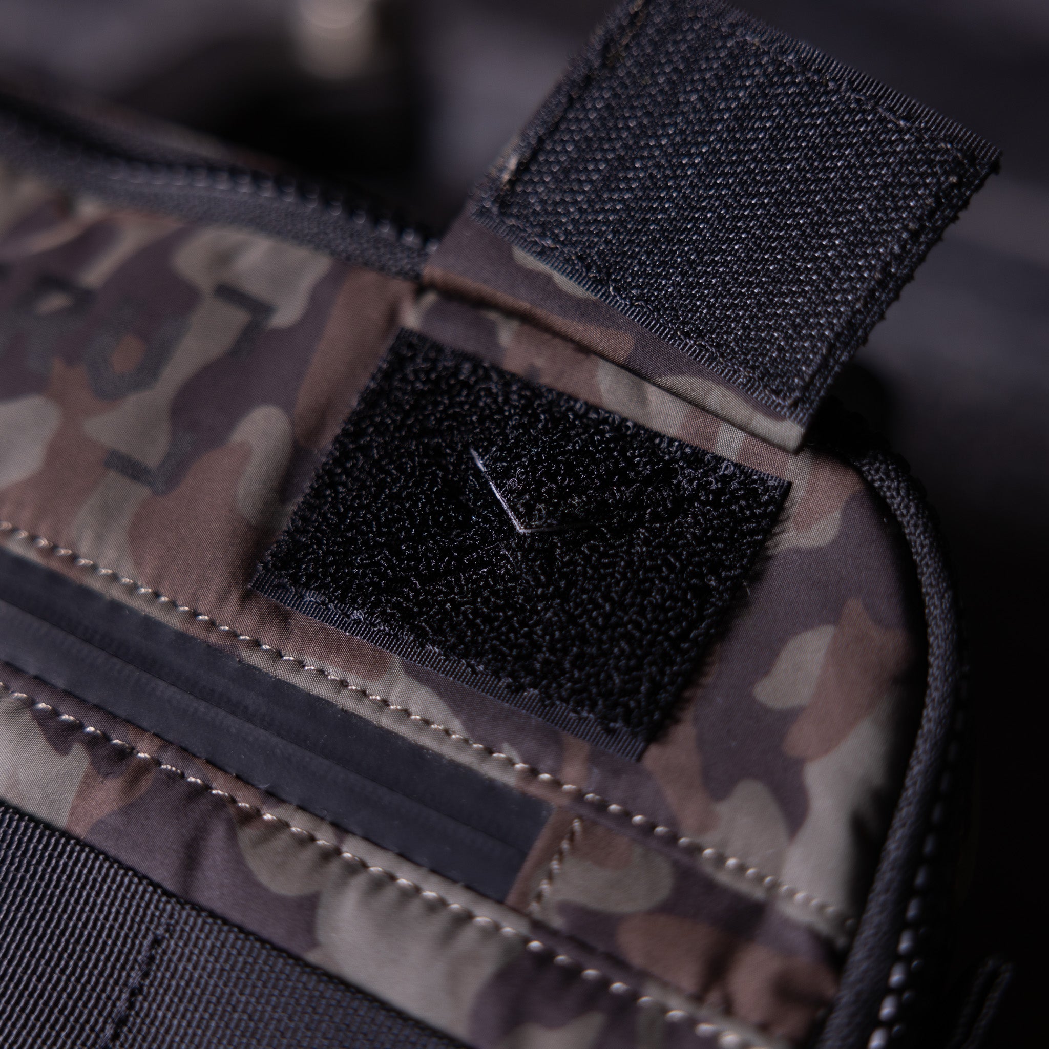 SP'19 Trail Pack Chest Rig closeup detail of velcro attachment