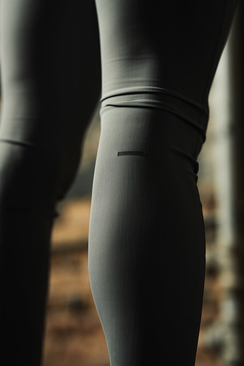 1146. Lycra® Ribbed Running Tight - Black