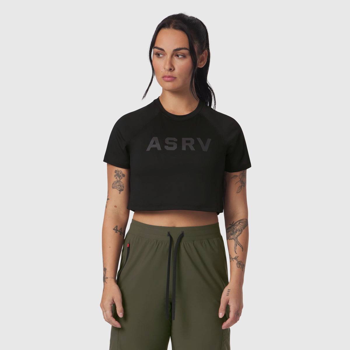 ASRV ボトムス W018. AeroSilver® Cropped Tee - Black 