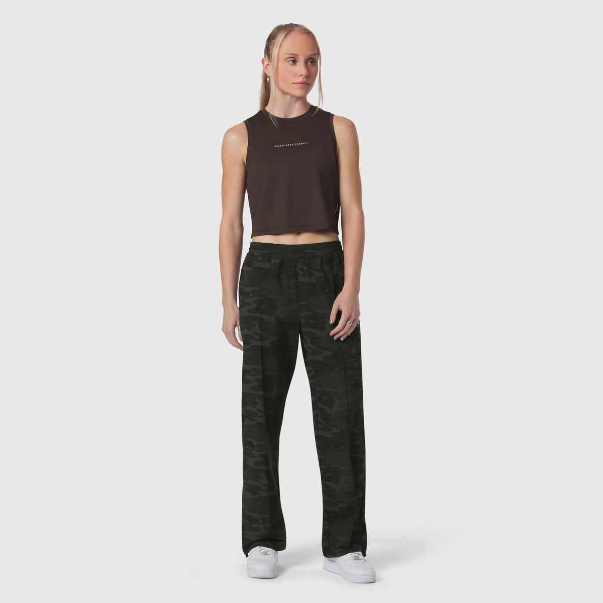 W020 AeroSilver Tank Top in dark earth worn with camo pants and white sneakers