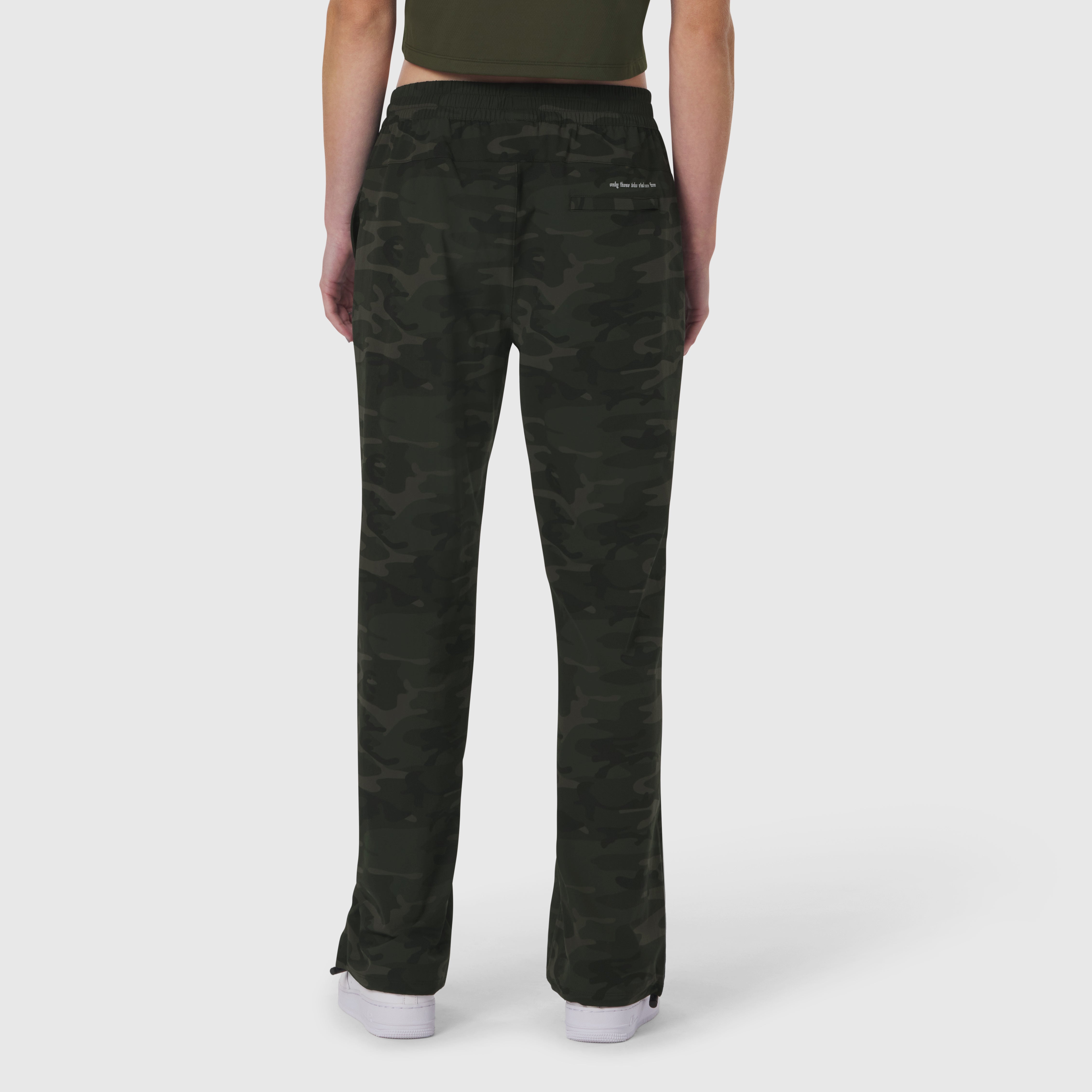 W036 Ripstop Relaxed Track Pant in dark camo, back view on model