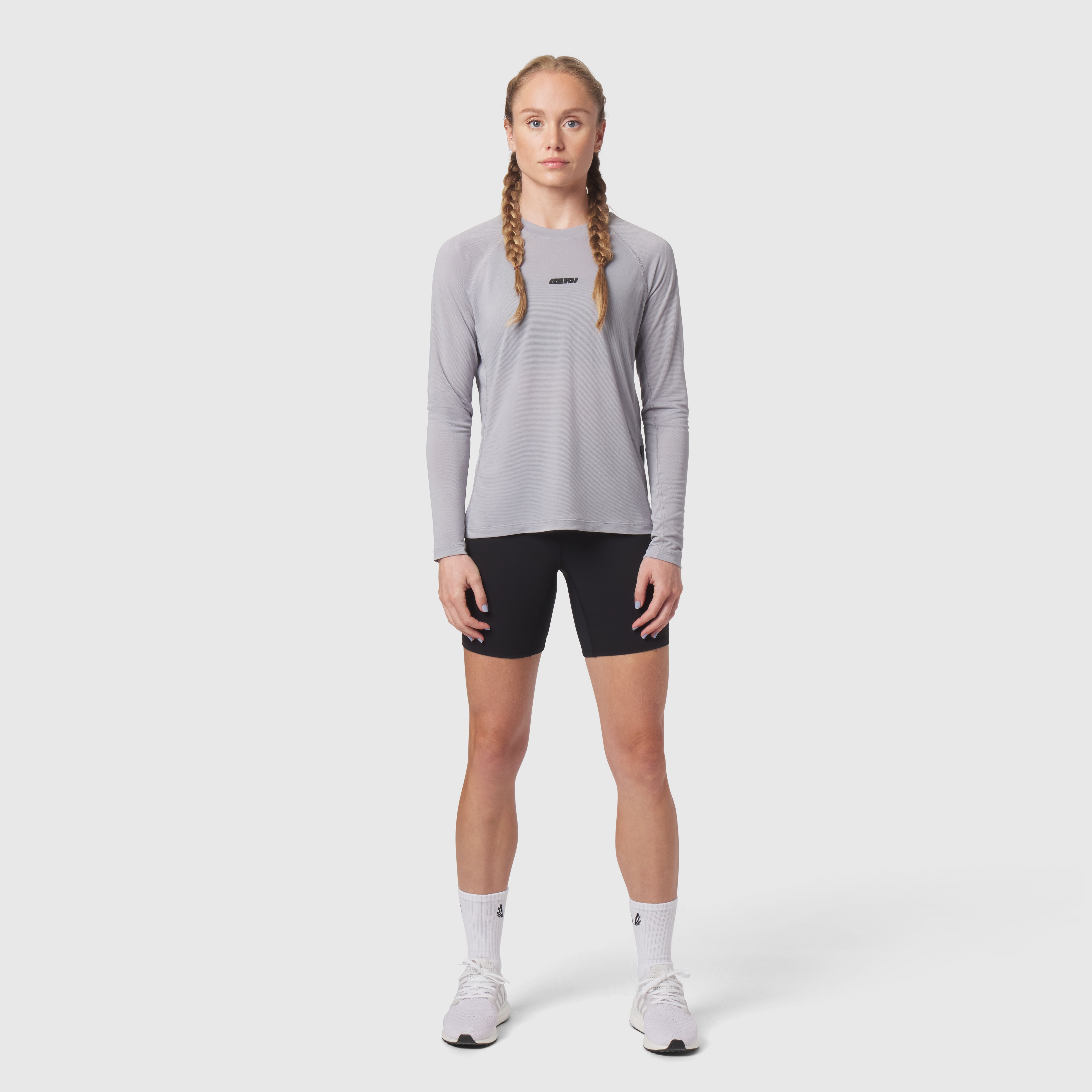 Polartec® Delta longsleeve in slate grey worn with black shorts, front view
