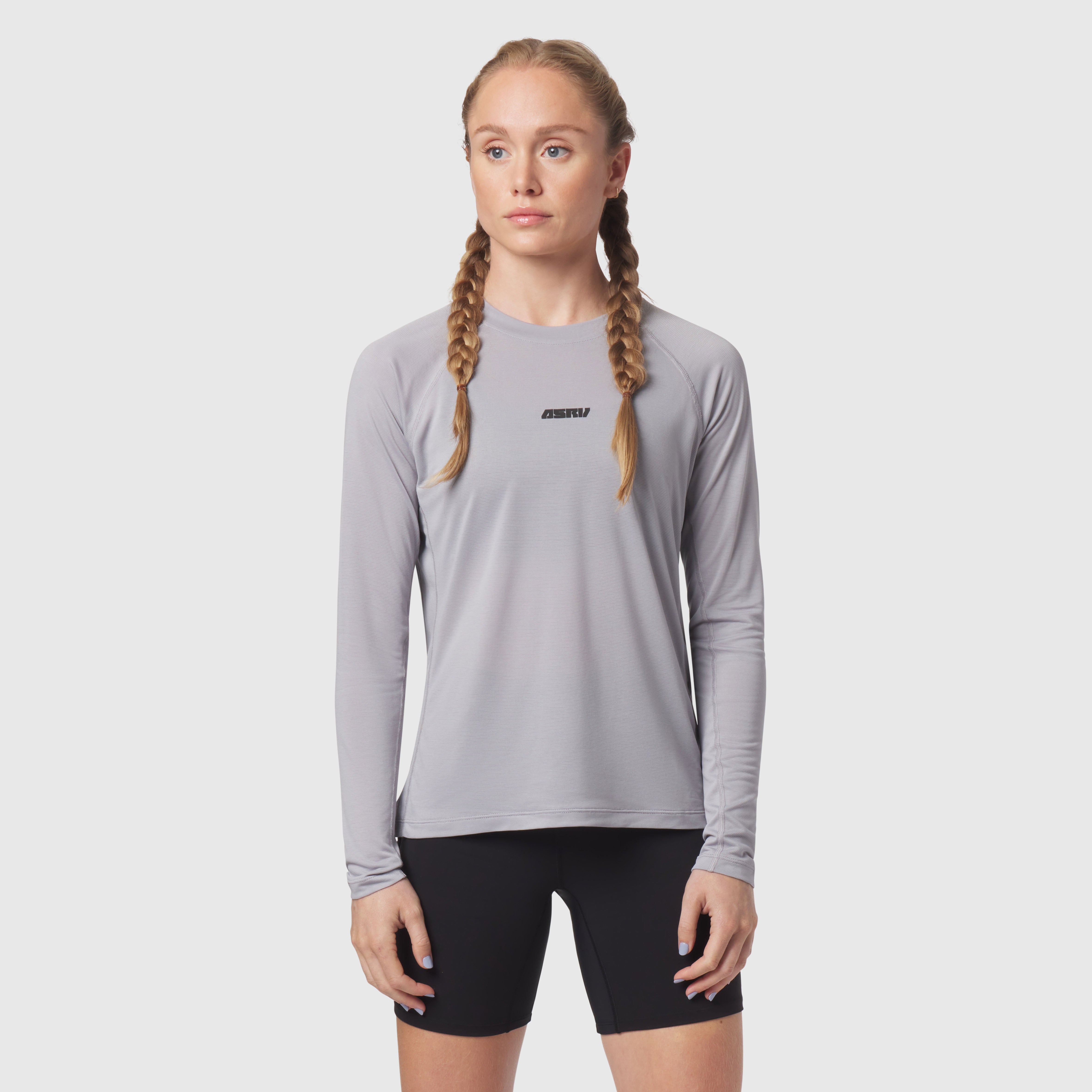 Polartec® Delta Longsleeve in slate grey worn by model, front view