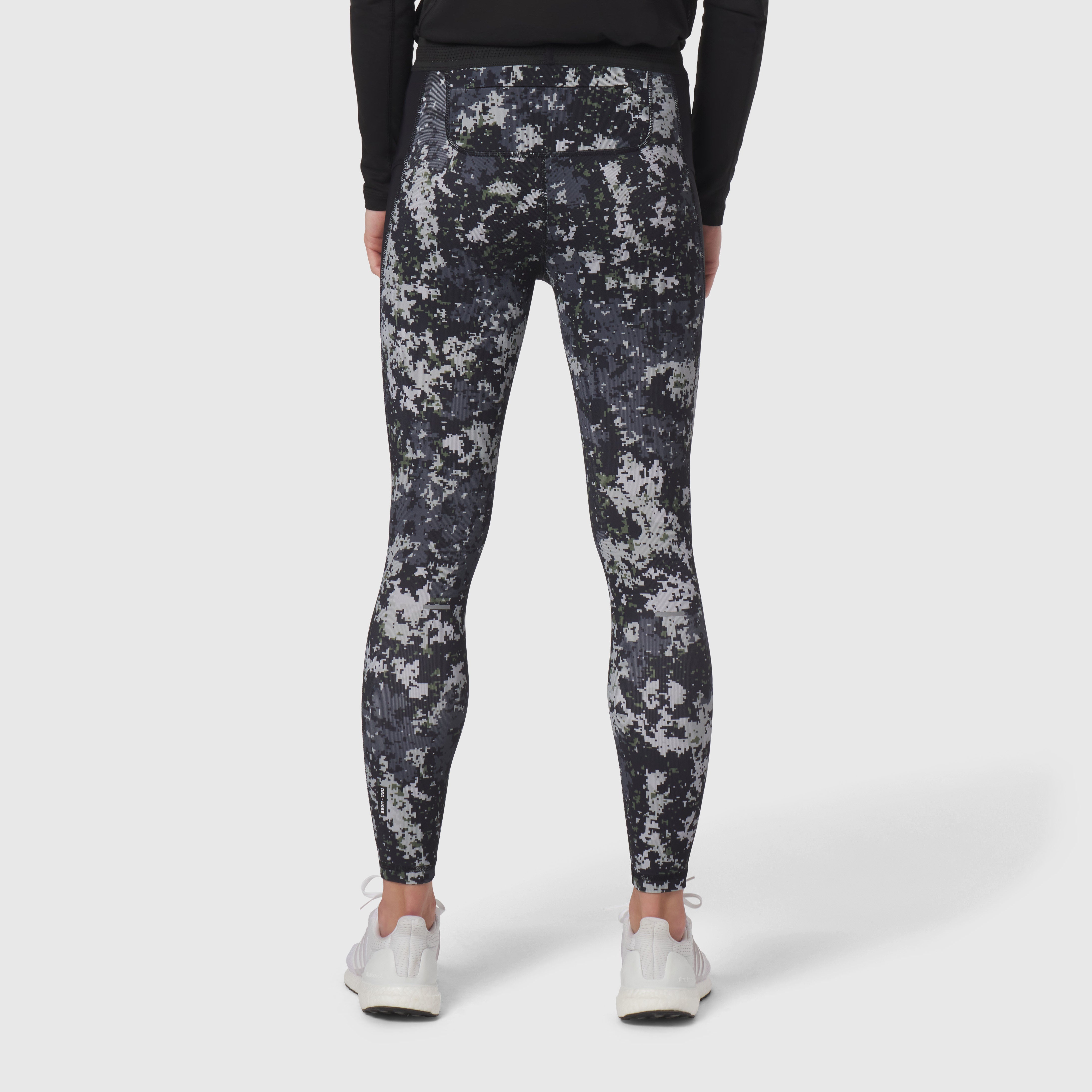 W055 Lycra Ribbed Running Tight in pixel camo, rear view on model