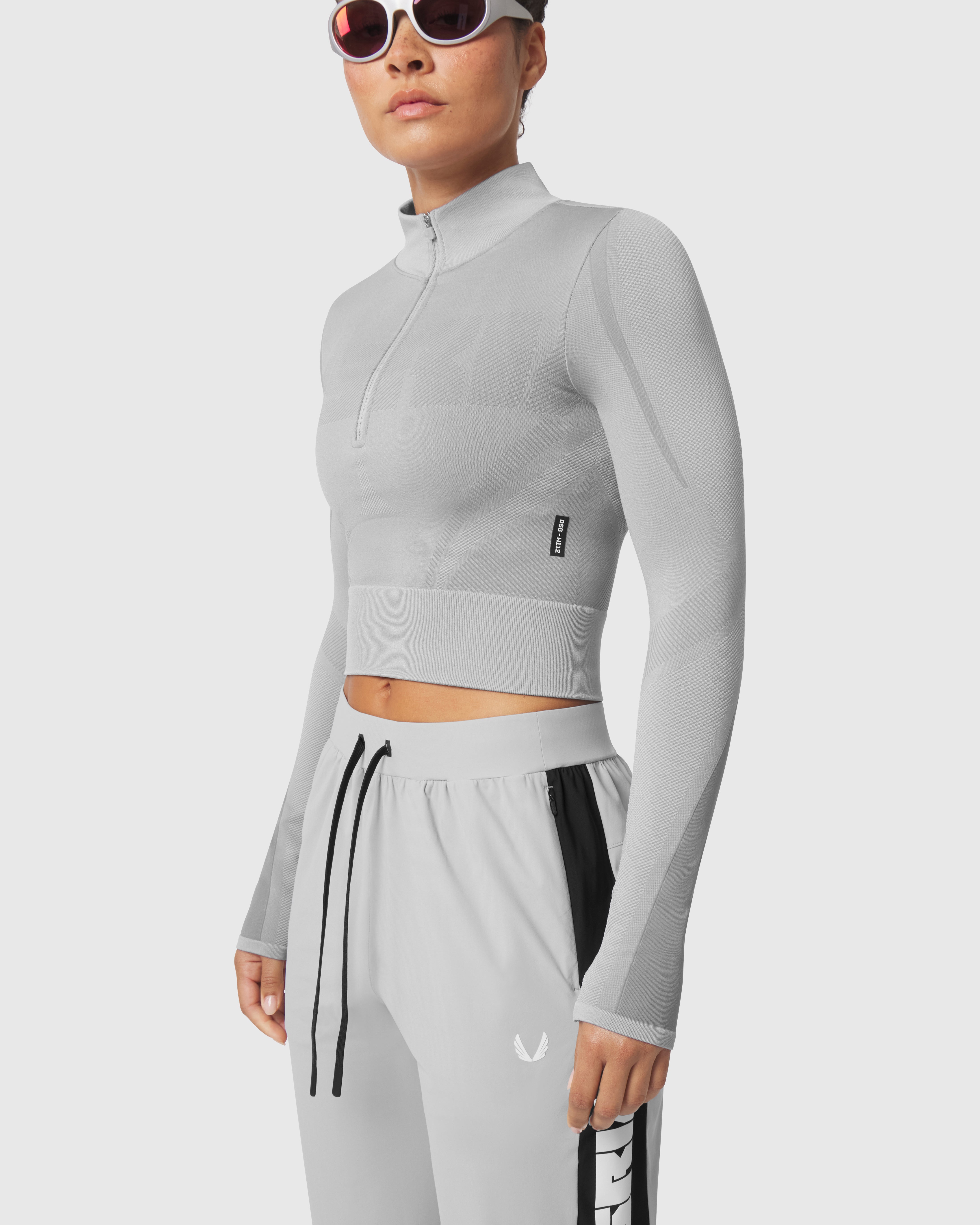 W112. Seamless Quarter Zip - Slate Grey