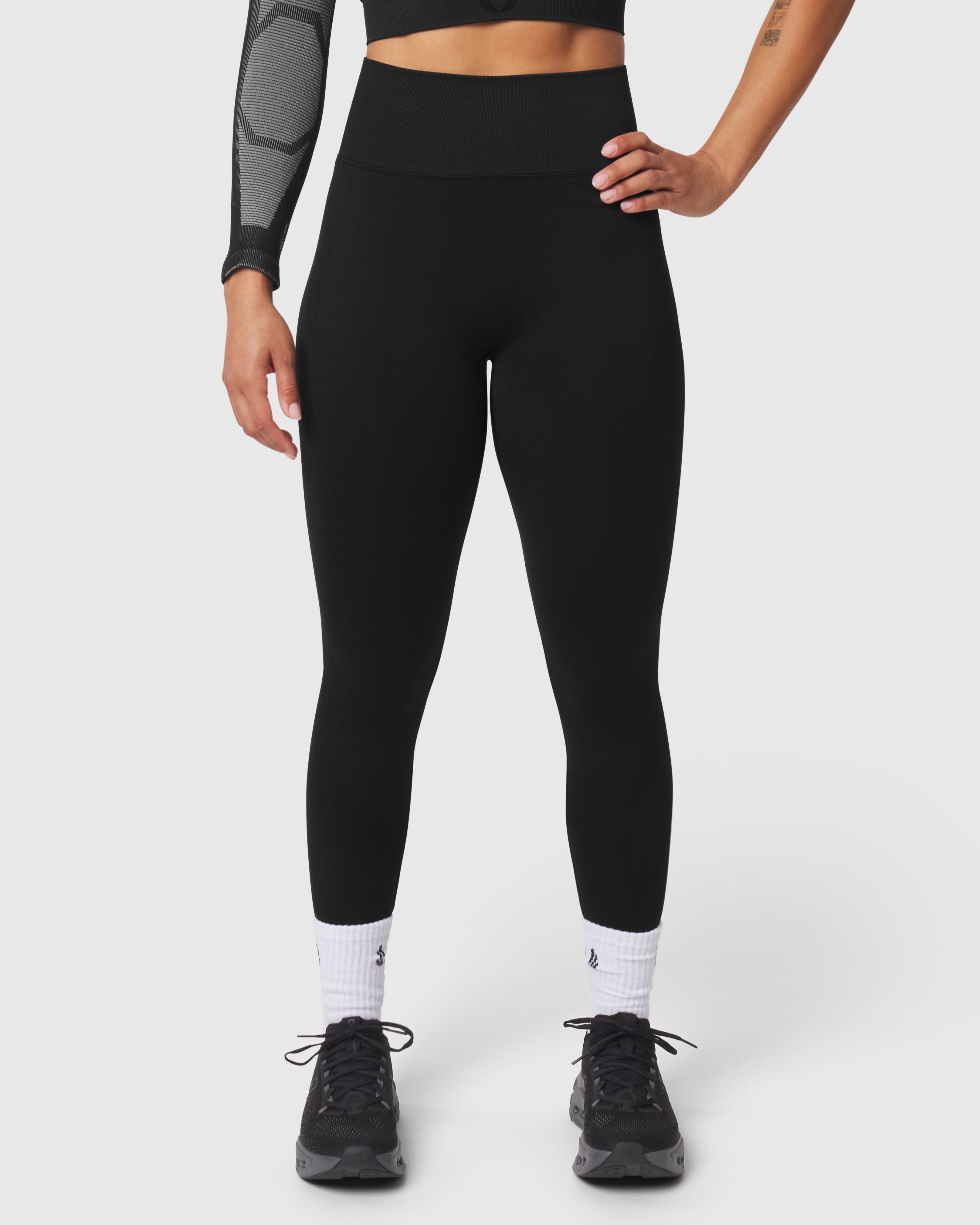 W114. Seamless Legging - Black