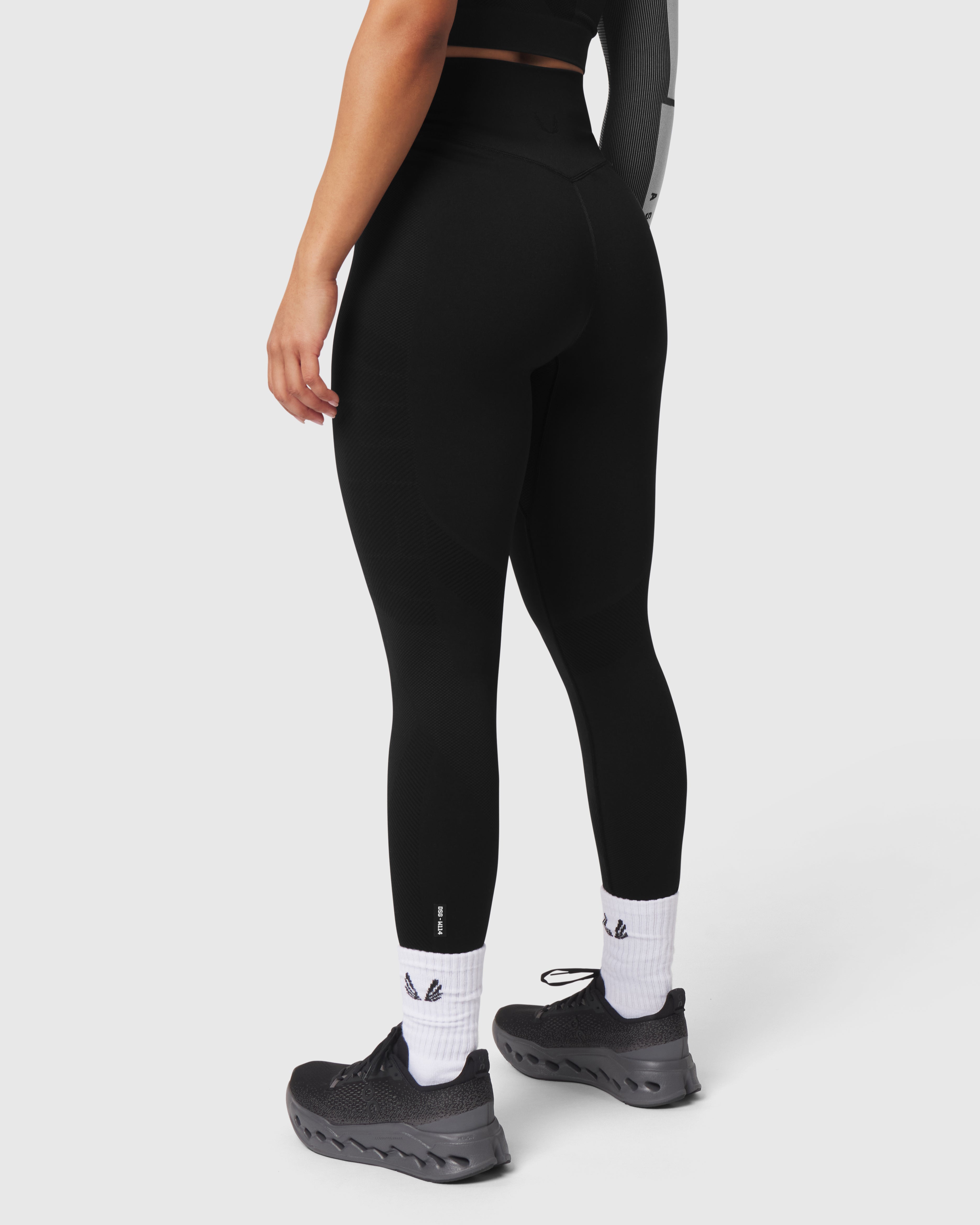 W114. Seamless Legging - Black