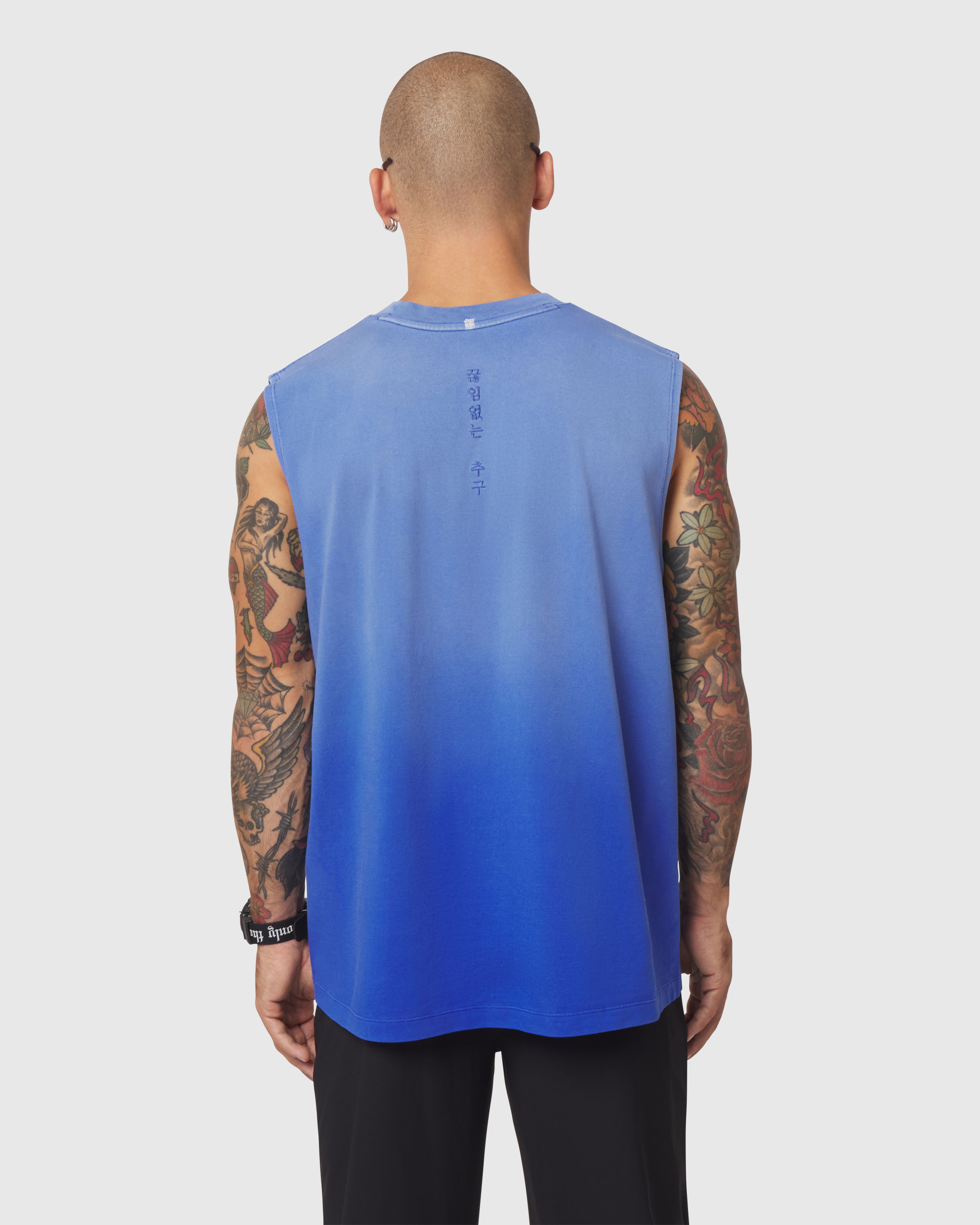 0807. Tech Essential™ Relaxed Cutoff - Electric Blue Sun Fade
