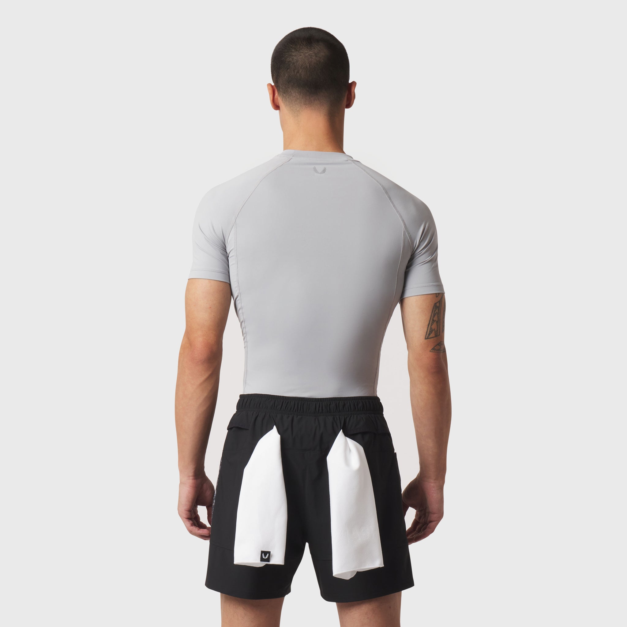 LYCRA® ADAPTIV Baselayer Shortsleeve in slate grey, back view on model